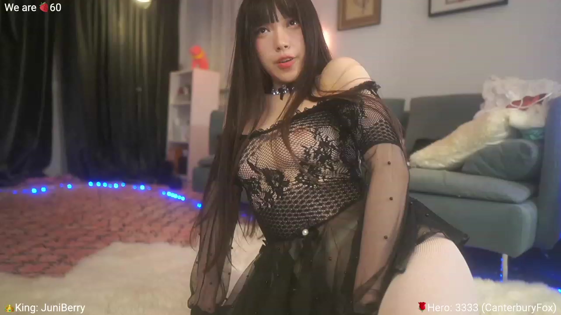 Gallery image thumbnail from AcaiBerry's myfreecams stream on, 04/20/2023, 07:09 image 7 of 20