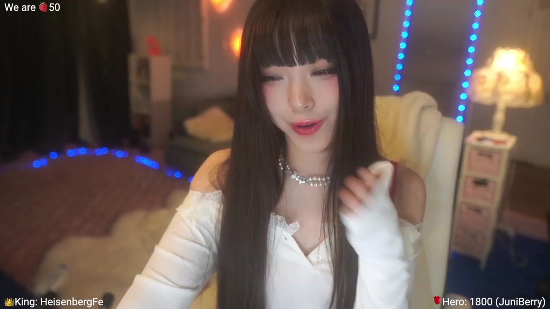 Gallery image thumbnail from AcaiBerry's myfreecams stream on, 04/23/2023, 07:41 image 4 of 20