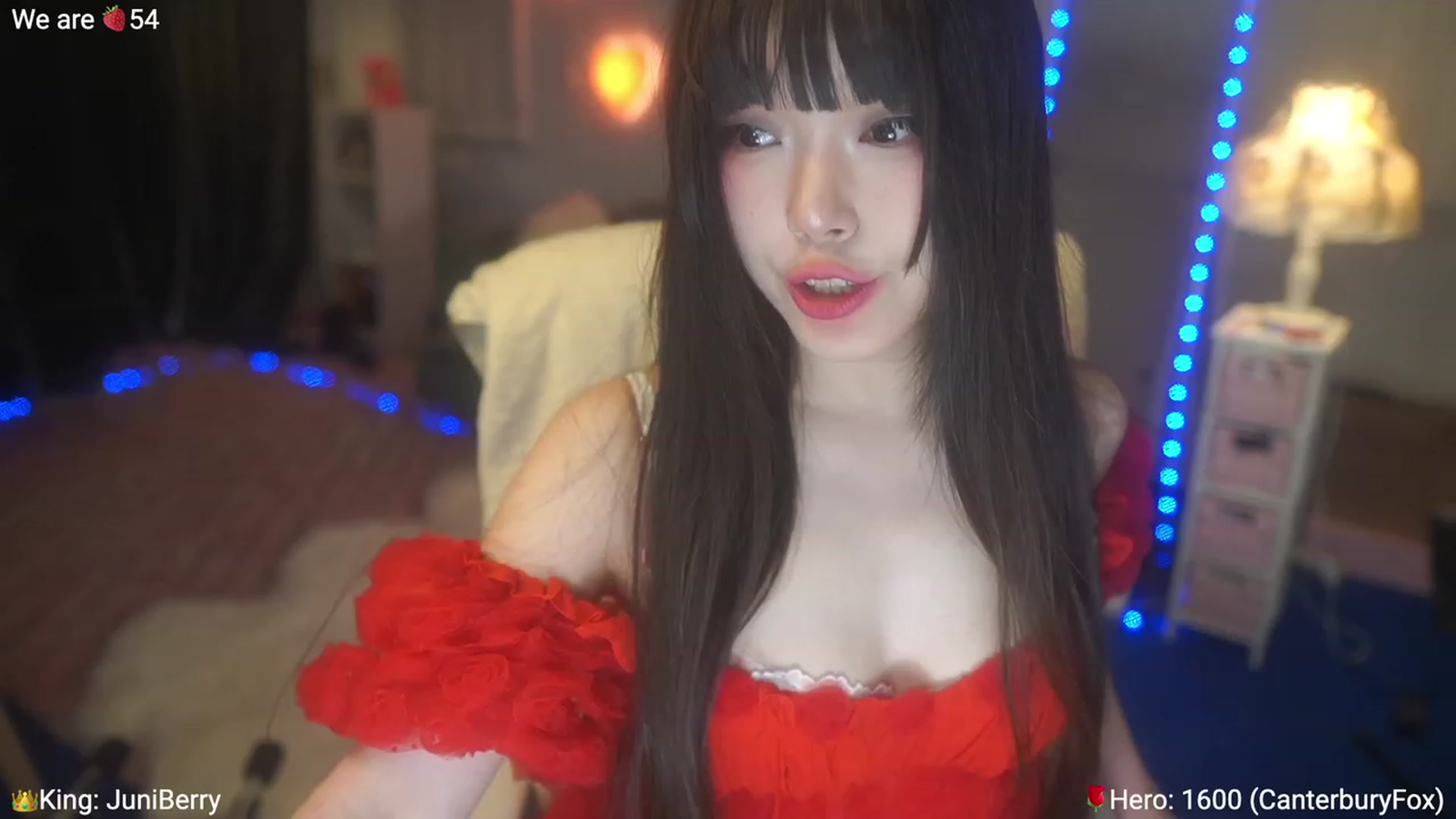 Gallery image thumbnail from AcaiBerry's myfreecams stream on, 04/27/2023, 05:40 image 7 of 20