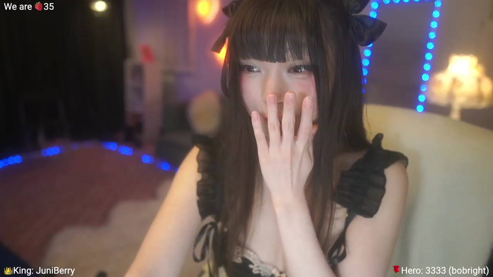Gallery image thumbnail from AcaiBerry's myfreecams stream on, 04/30/2023, 08:18 image 7 of 20