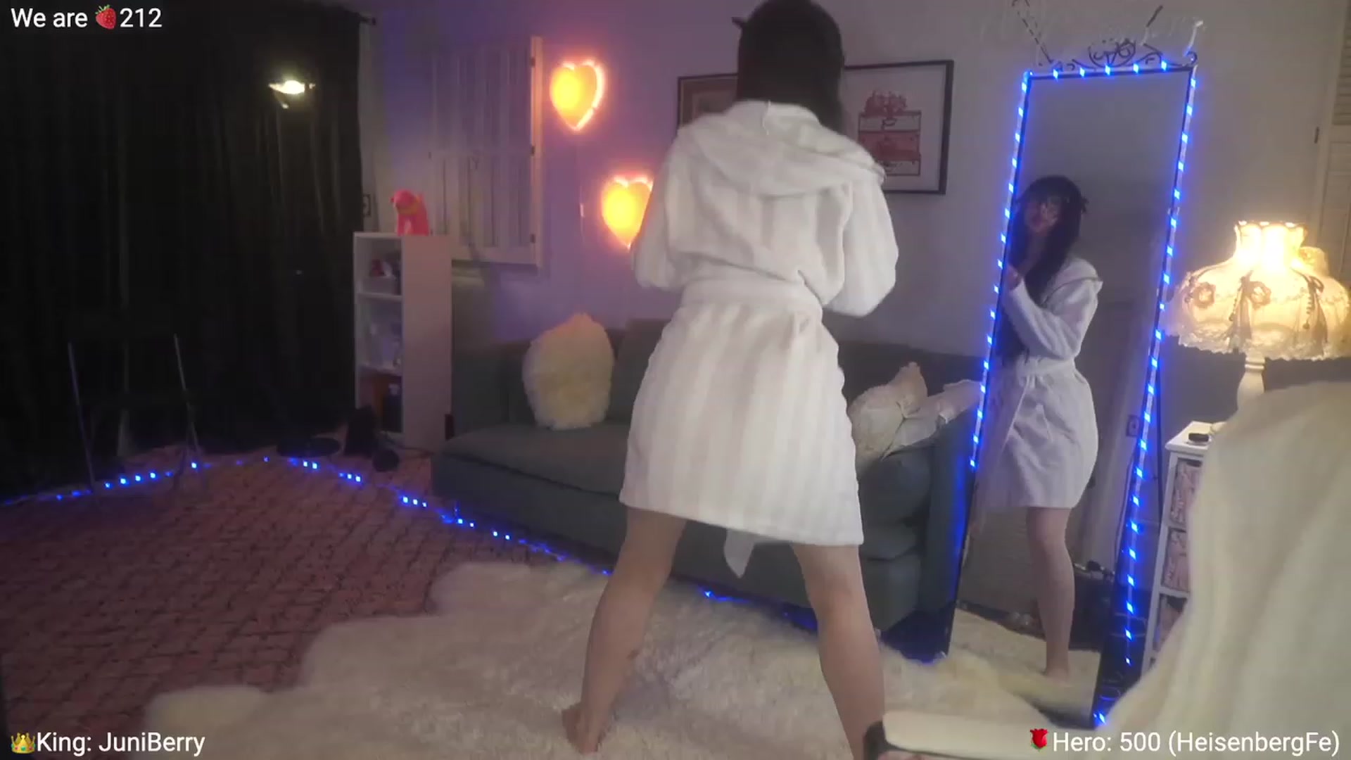 Gallery image thumbnail from AcaiBerry's myfreecams stream on, 05/06/2023, 06:01 image 6 of 20