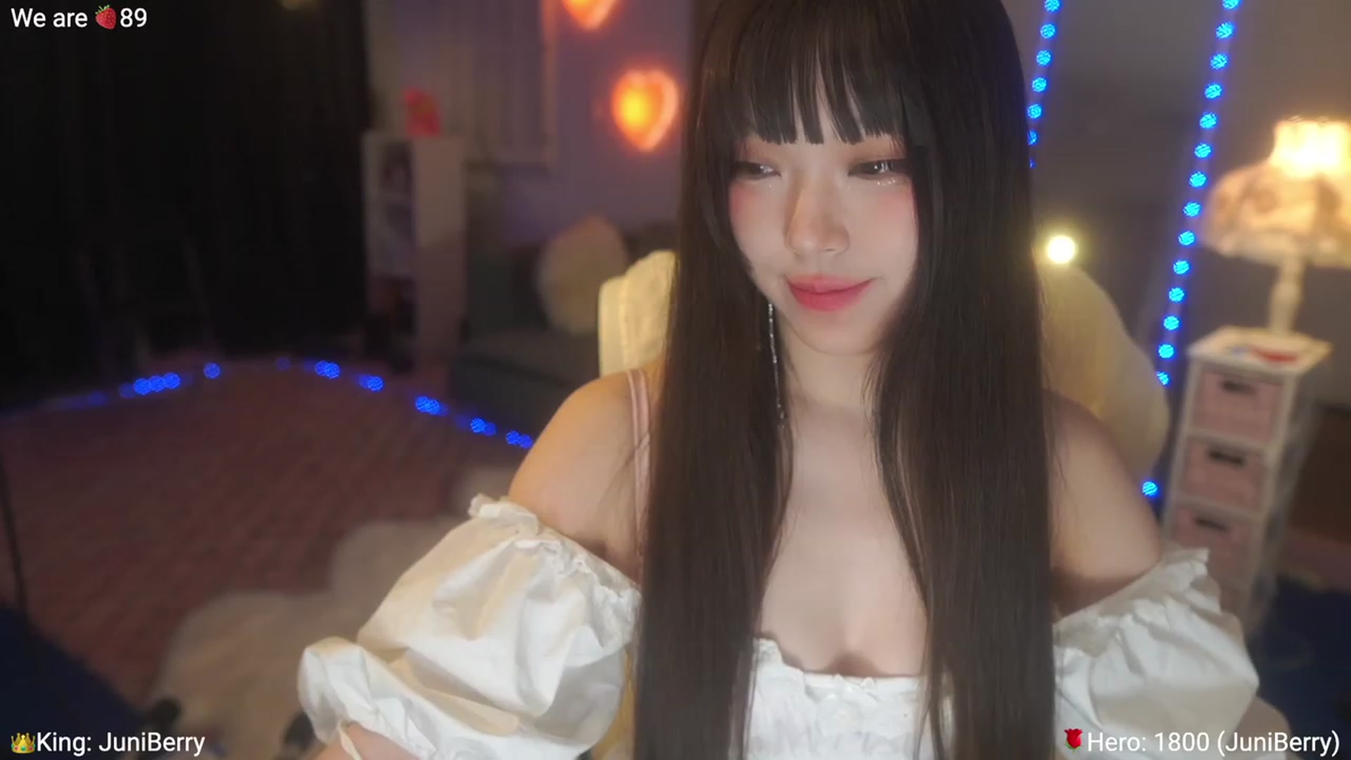 Gallery image thumbnail from AcaiBerry's myfreecams stream on, 05/07/2023, 04:05 image 8 of 20