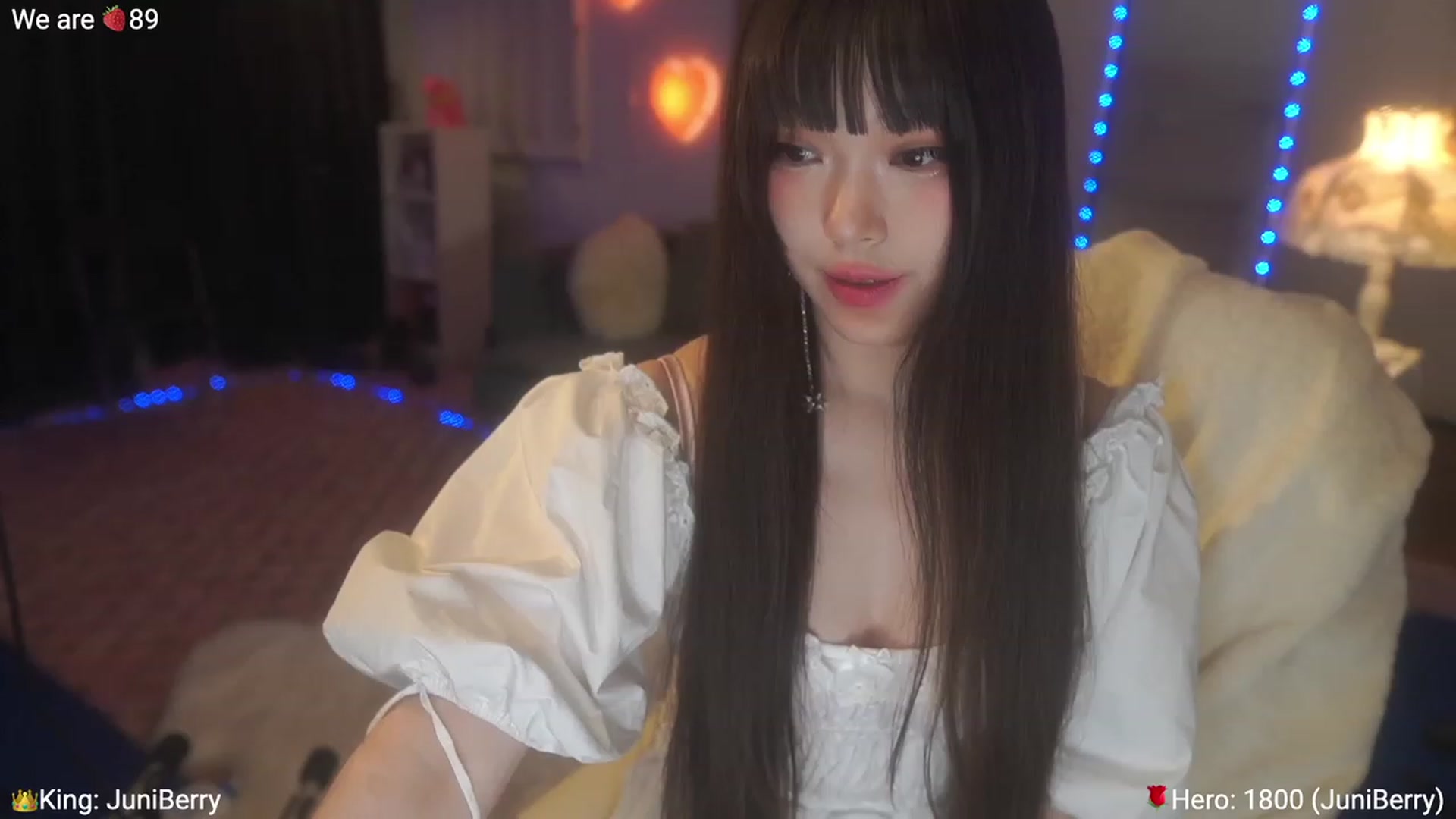 Gallery image thumbnail from AcaiBerry's myfreecams stream on, 05/07/2023, 04:05 image 6 of 20