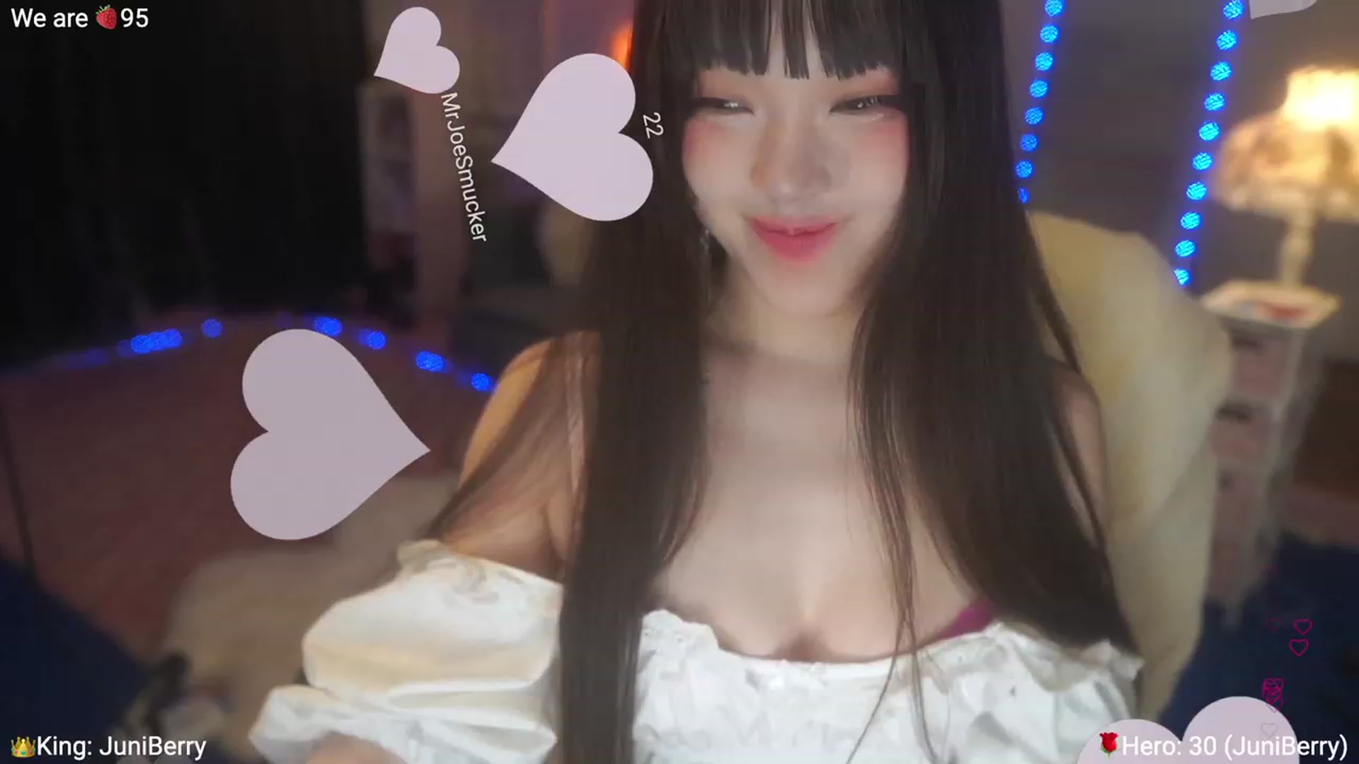 Gallery image thumbnail from AcaiBerry's myfreecams stream on, 05/07/2023, 04:05 image 3 of 20