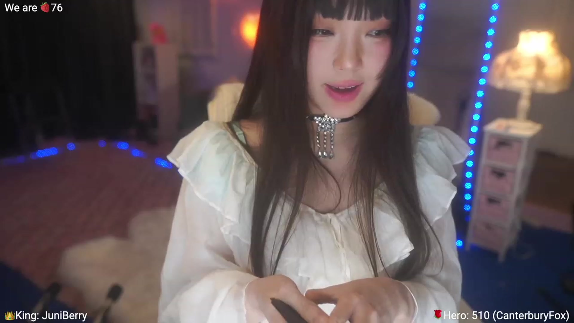 Gallery image thumbnail from AcaiBerry's myfreecams stream on, 05/13/2023, 05:15 image 7 of 20