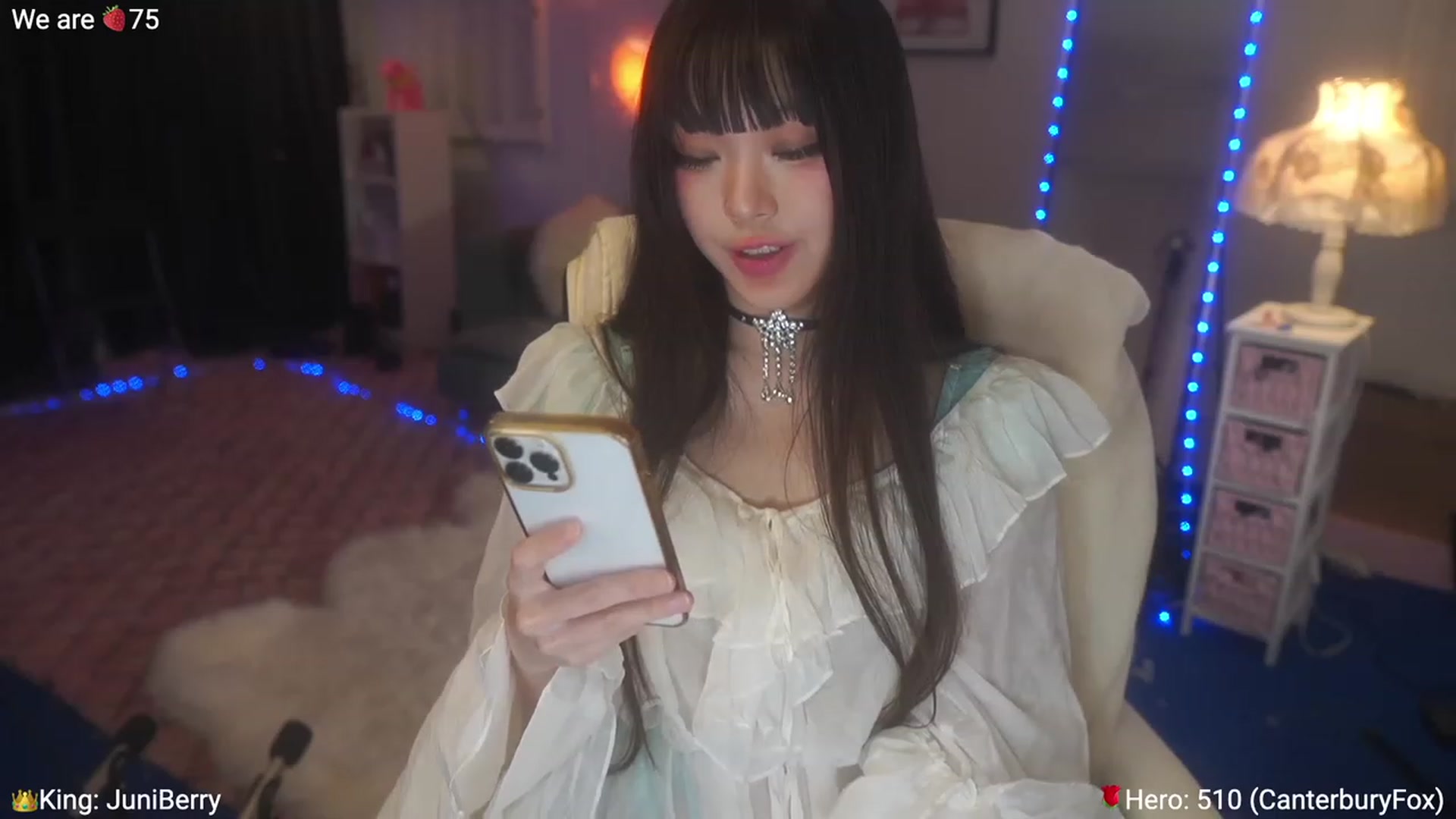 Gallery image thumbnail from AcaiBerry's myfreecams stream on, 05/13/2023, 05:15 image 8 of 20