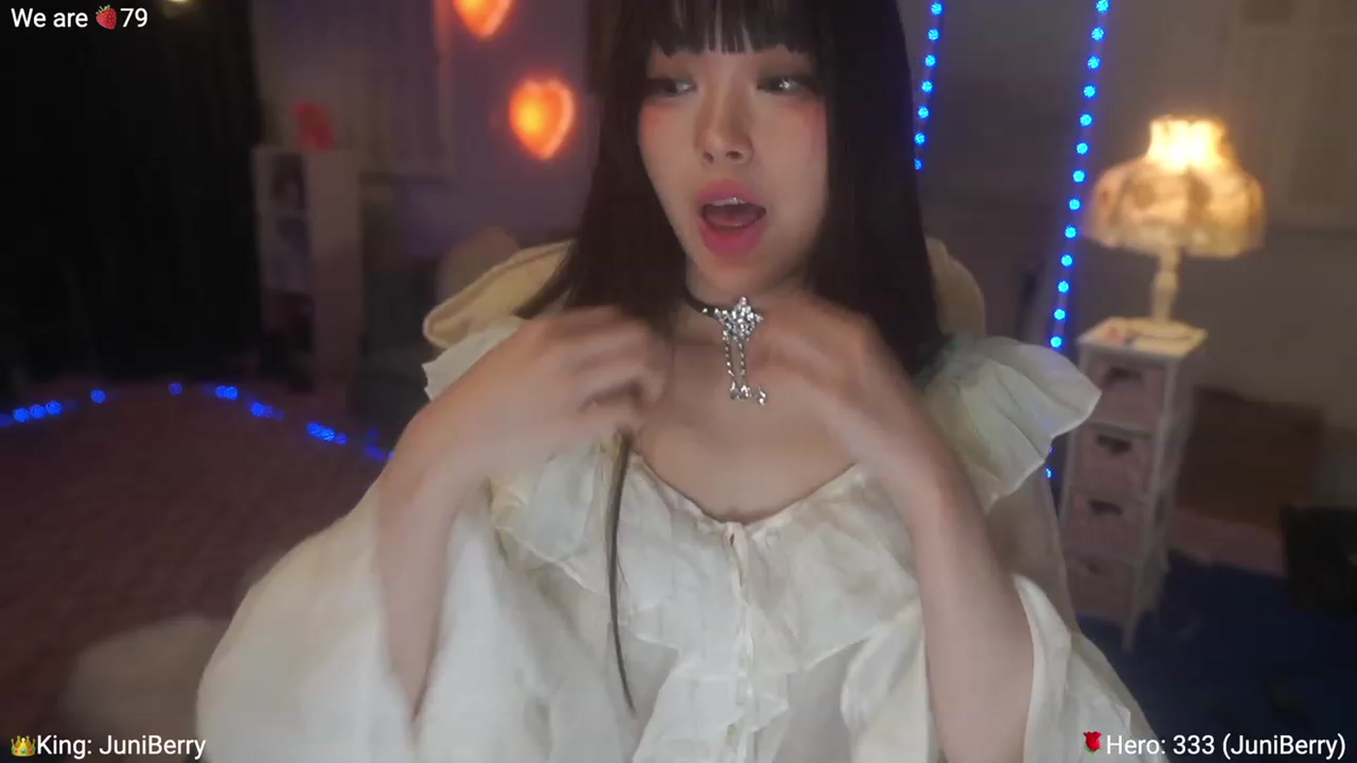 Gallery image thumbnail from AcaiBerry's myfreecams stream on, 05/13/2023, 05:15 image 1 of 20