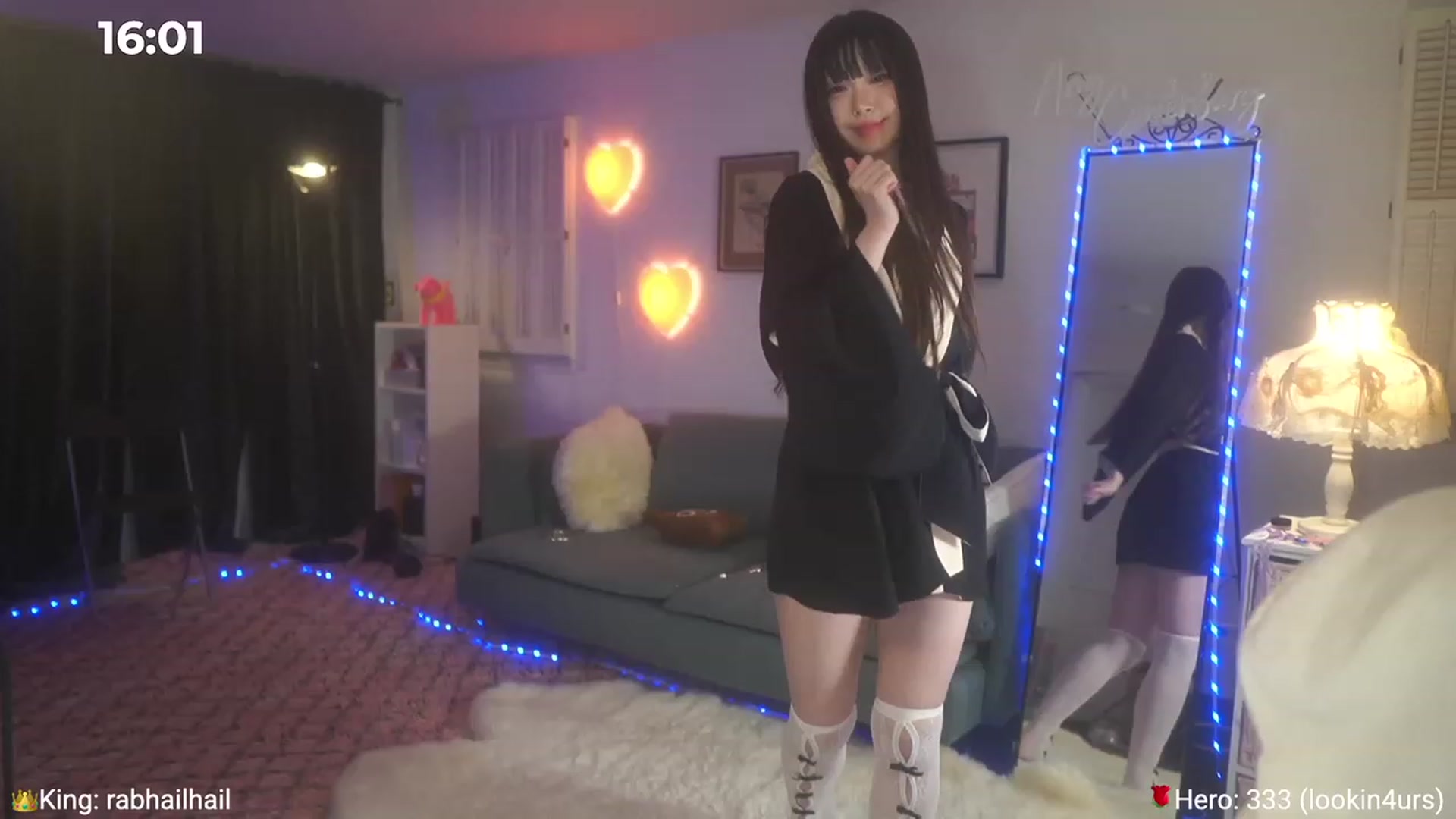Gallery image thumbnail from AcaiBerry's myfreecams stream on, 05/18/2023, 04:37 image 14 of 20