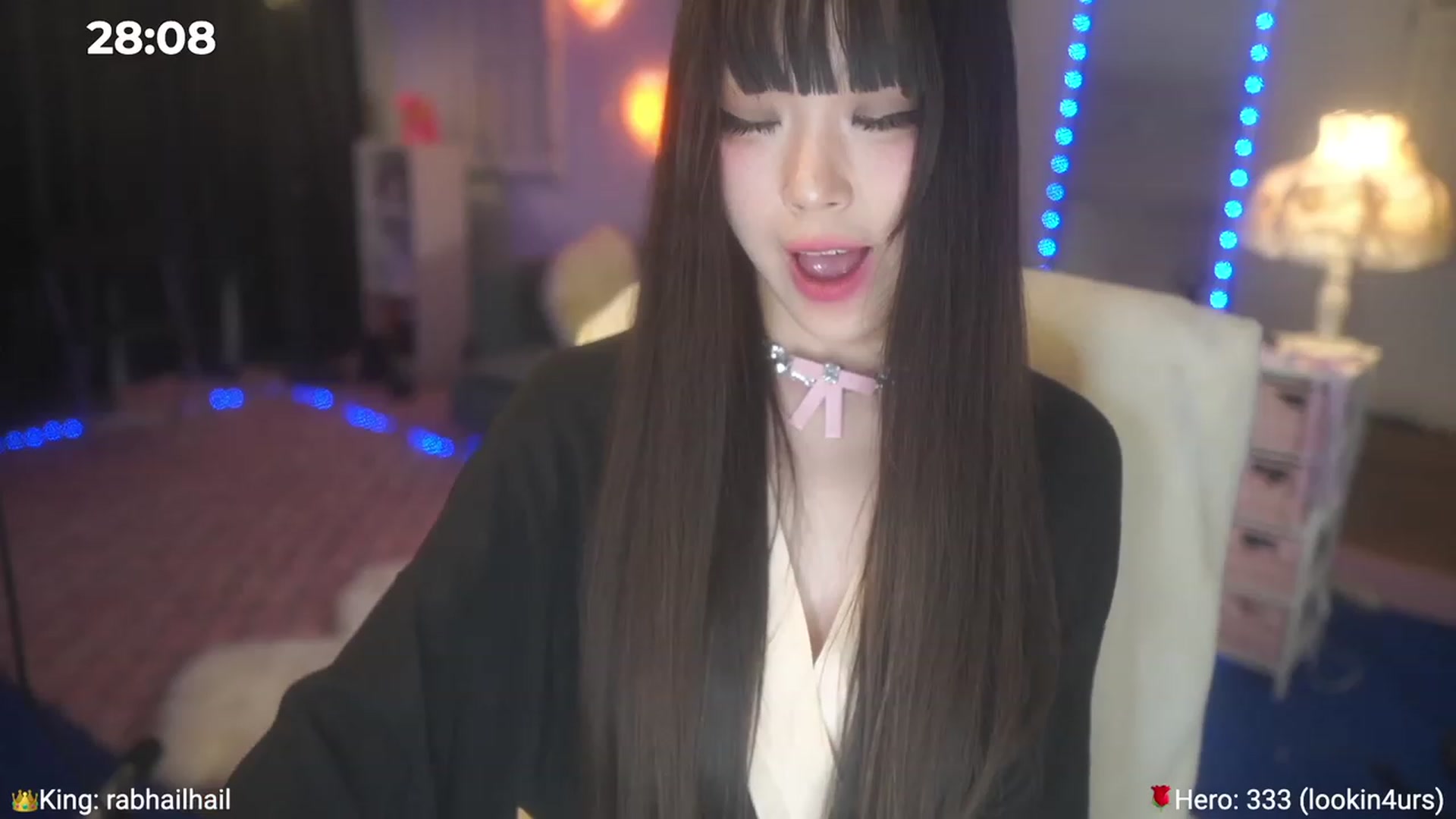 Gallery image thumbnail from AcaiBerry's myfreecams stream on, 05/18/2023, 04:37 image 6 of 20