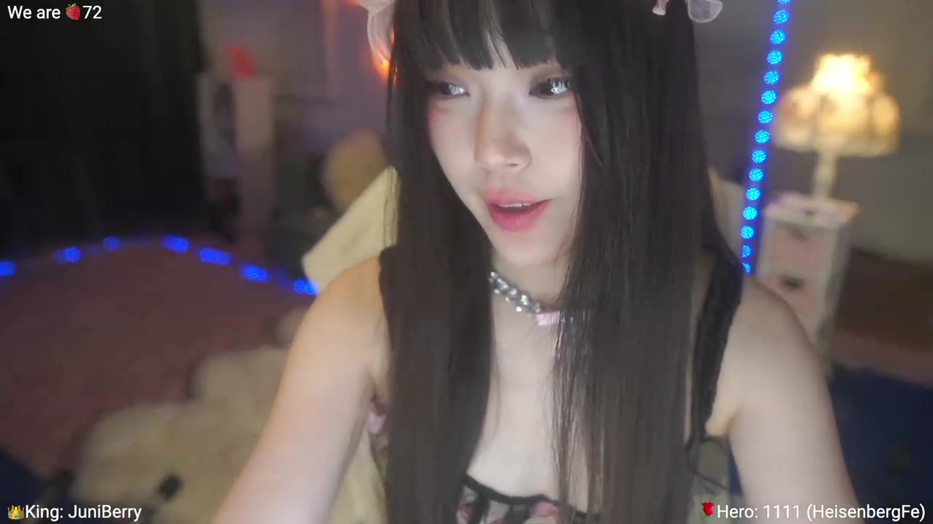 Gallery image thumbnail from AcaiBerry's myfreecams stream on, 05/27/2023, 04:15 image 19 of 20
