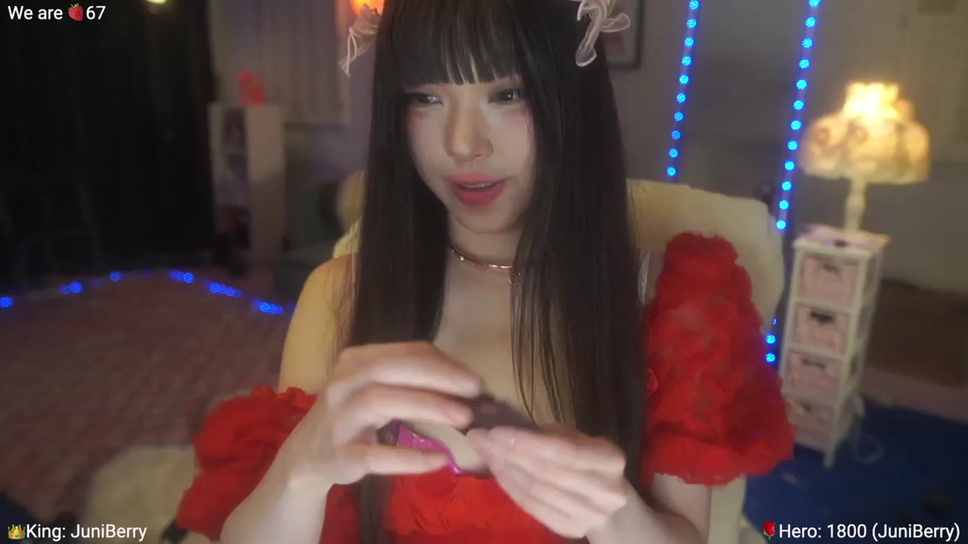 Gallery image thumbnail from AcaiBerry's myfreecams stream on, 05/28/2023, 06:19 image 6 of 20
