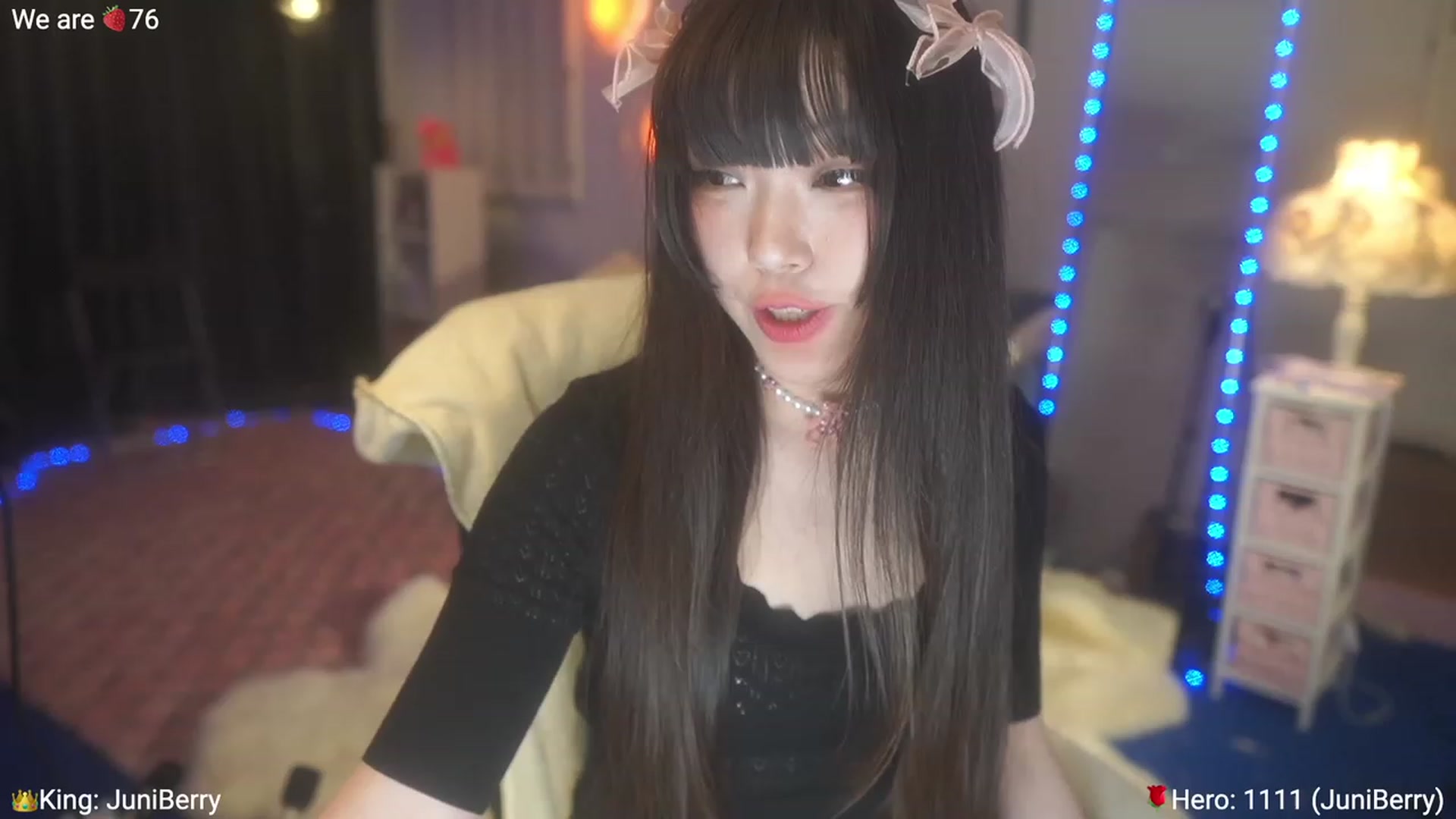 Gallery image thumbnail from AcaiBerry's myfreecams stream on, 06/01/2023, 04:36 image 10 of 20