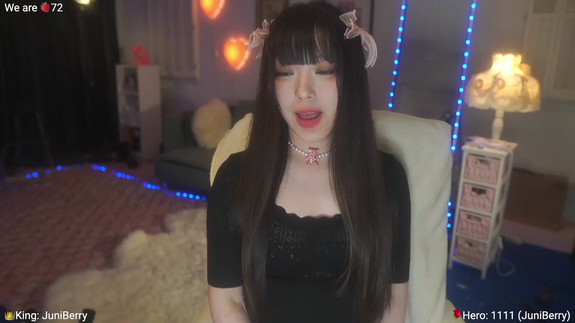 Gallery image thumbnail from AcaiBerry's myfreecams stream on, 06/01/2023, 04:36 image 17 of 20