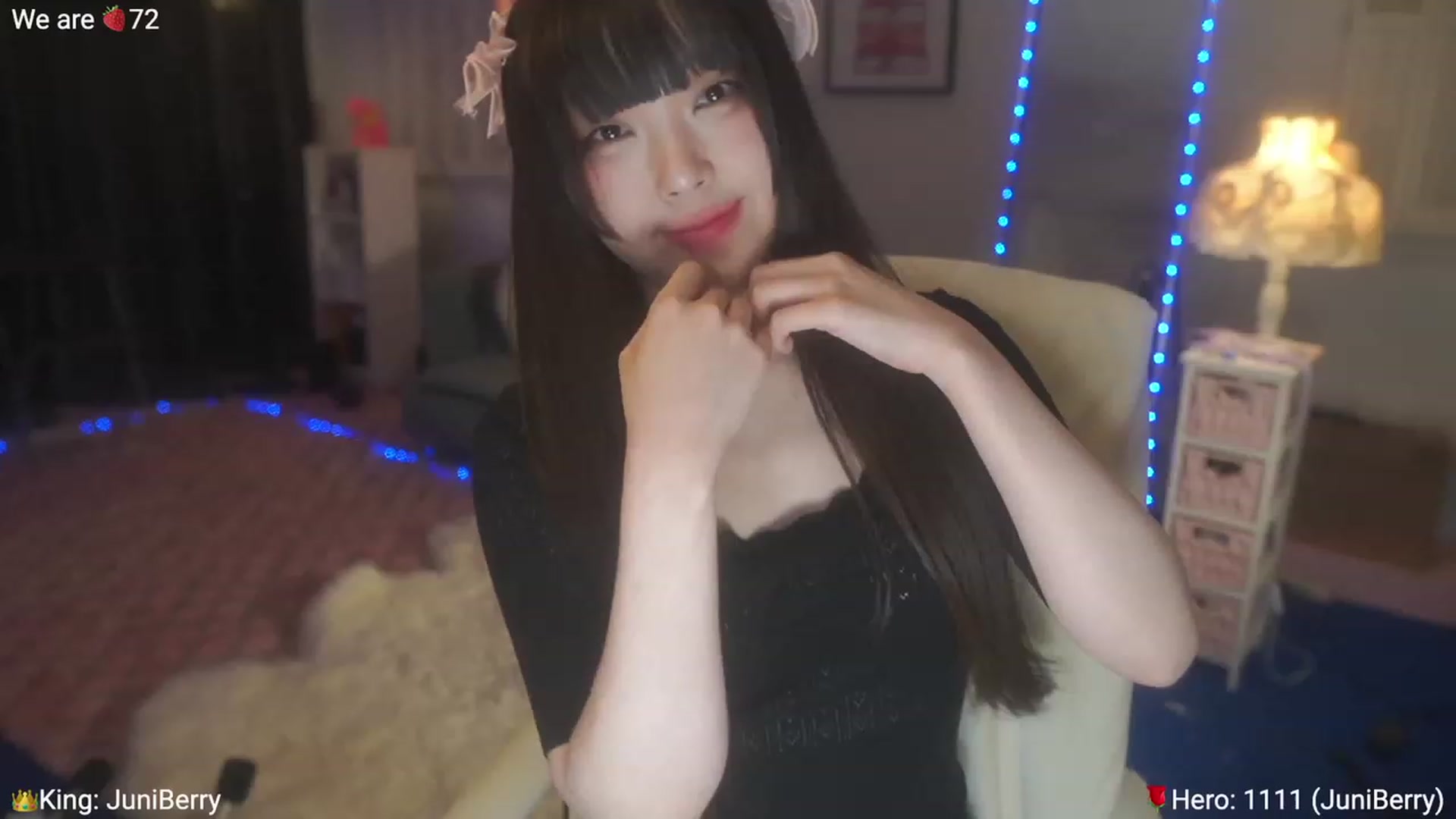 Gallery image thumbnail from AcaiBerry's myfreecams stream on, 06/01/2023, 04:36 image 19 of 20