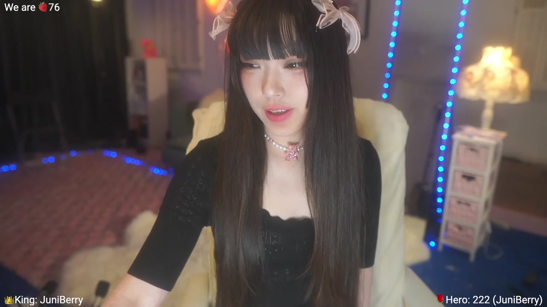 Gallery image thumbnail from AcaiBerry's myfreecams stream on, 06/01/2023, 04:36 image 4 of 20