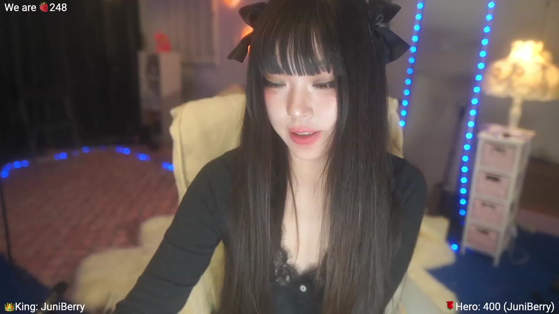 Gallery image thumbnail from AcaiBerry's myfreecams stream on, 06/04/2023, 04:46 image 13 of 20