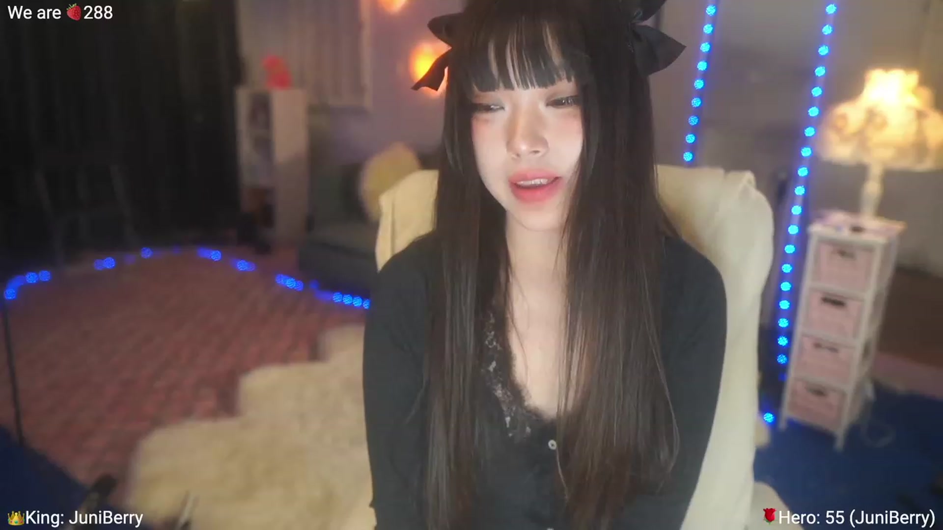 Gallery image thumbnail from AcaiBerry's myfreecams stream on, 06/04/2023, 04:46 image 6 of 20