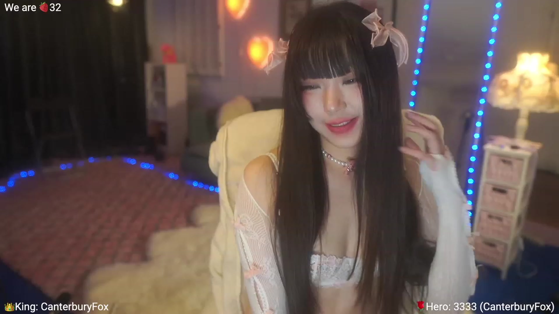 Gallery image thumbnail from AcaiBerry's myfreecams stream on, 06/10/2023, 07:50 image 10 of 20