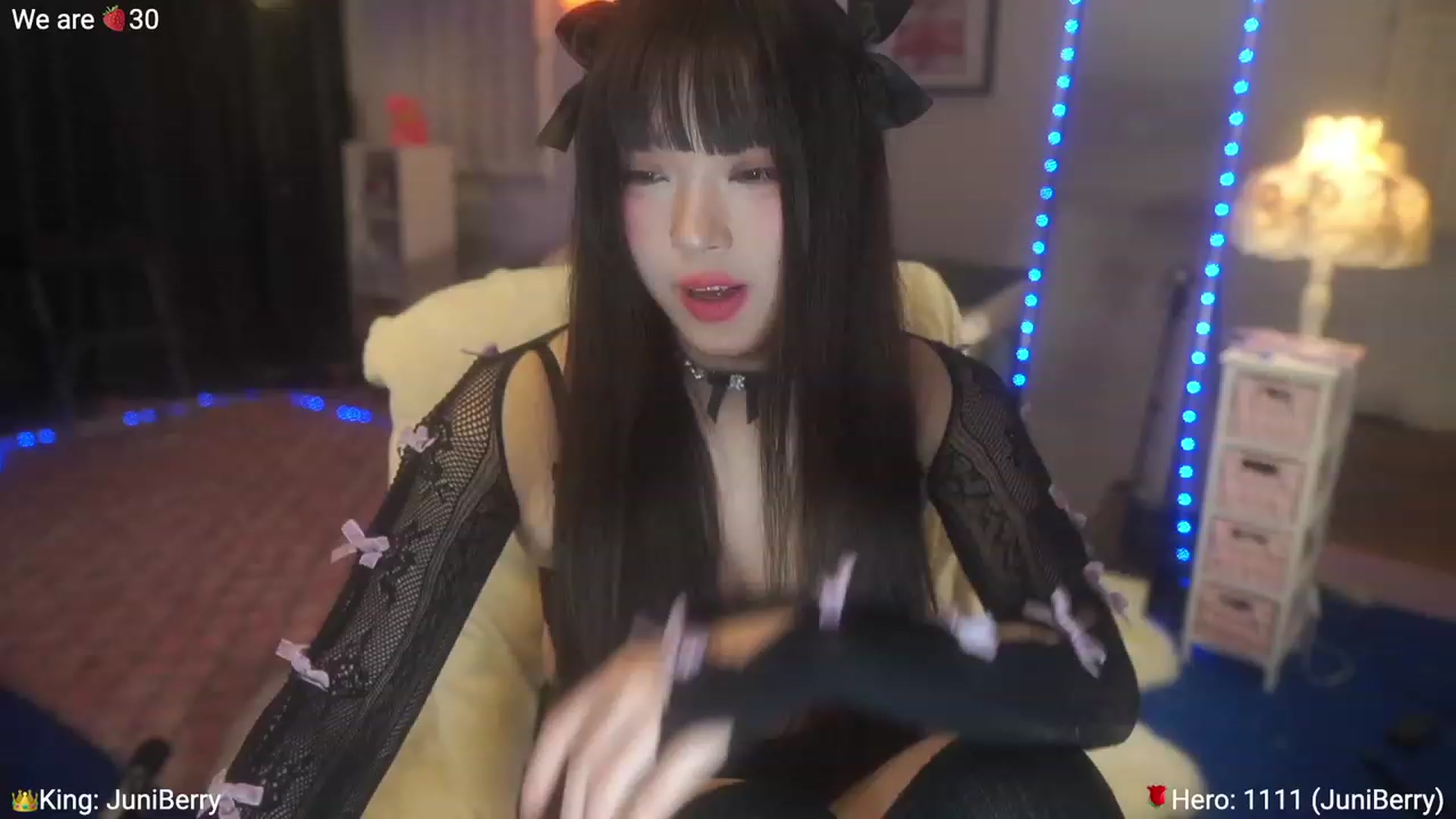 Gallery image thumbnail from AcaiBerry's myfreecams stream on, 06/11/2023, 07:11 image 9 of 20