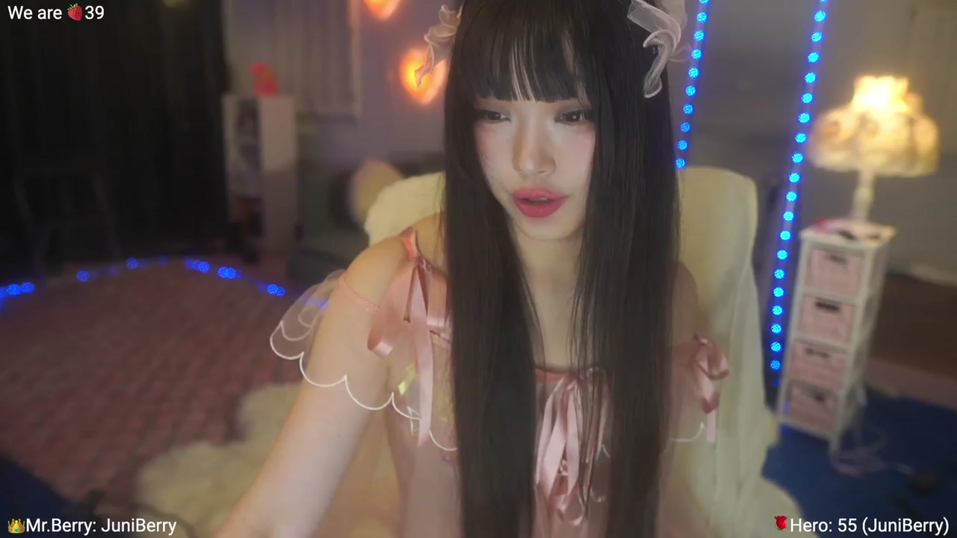 Gallery image thumbnail from AcaiBerry's myfreecams stream on, 06/17/2023, 03:43 image 6 of 20