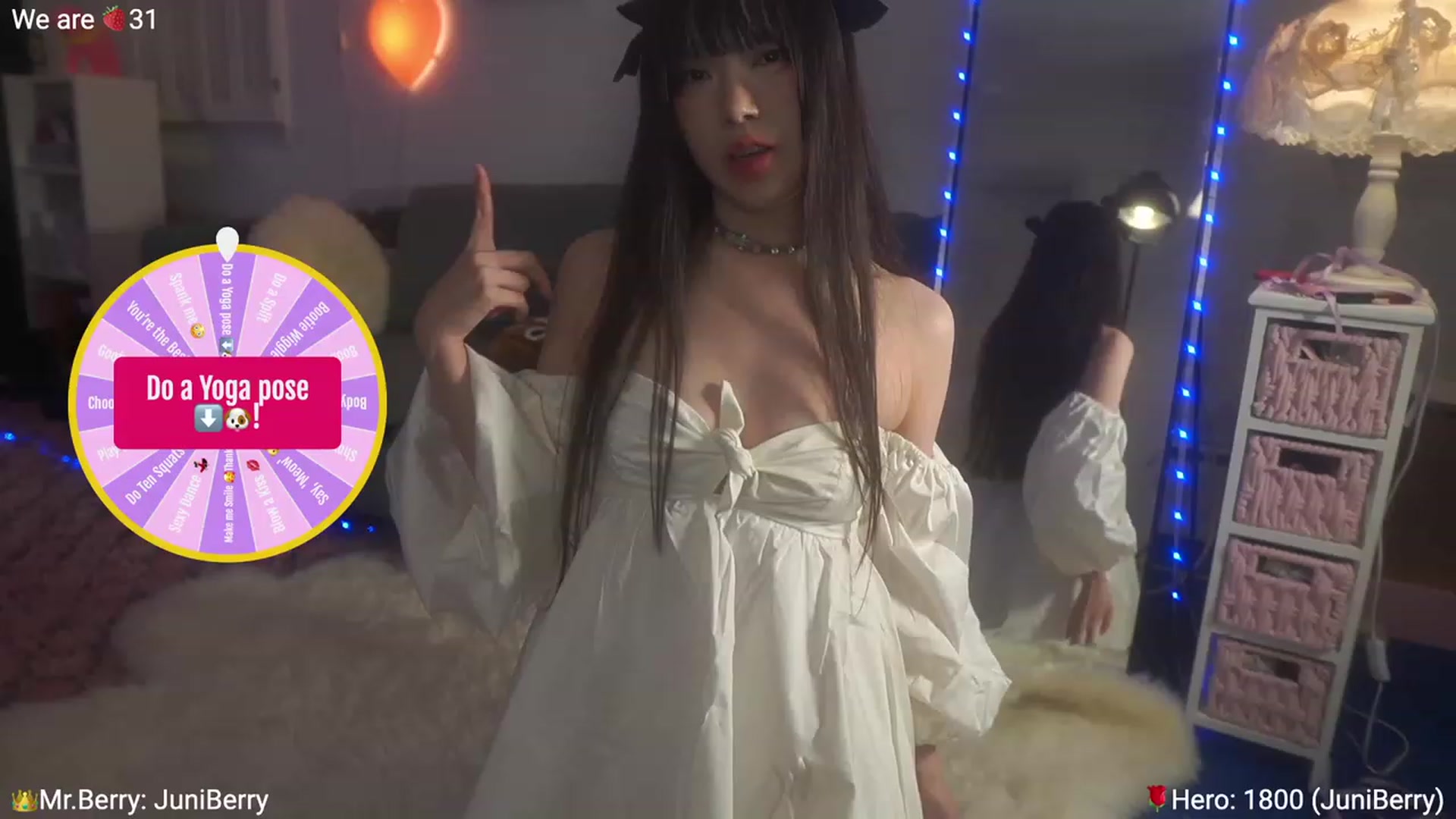 Gallery image thumbnail from AcaiBerry's myfreecams stream on, 06/18/2023, 05:20 image 12 of 20