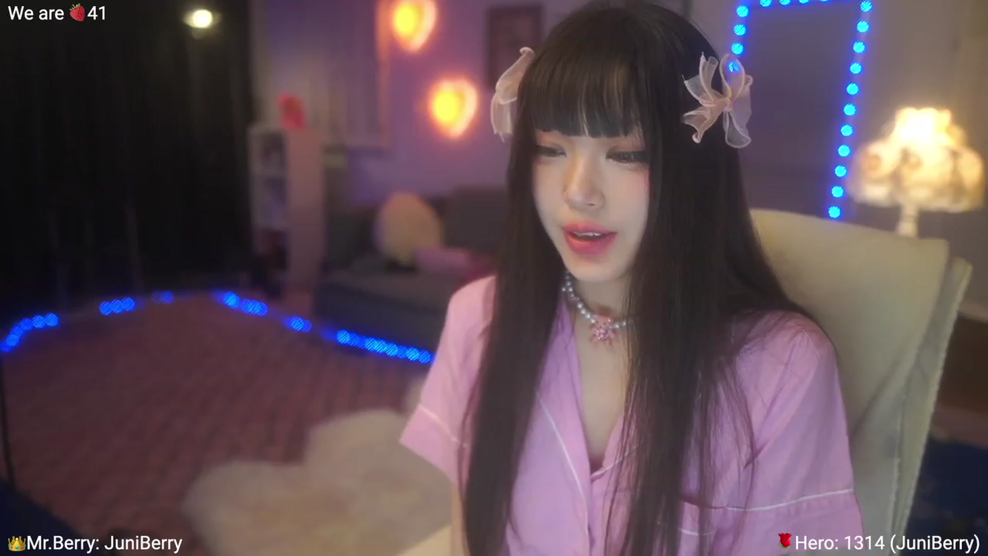 Gallery image thumbnail from AcaiBerry's myfreecams stream on, 06/24/2023, 05:06 image 12 of 20