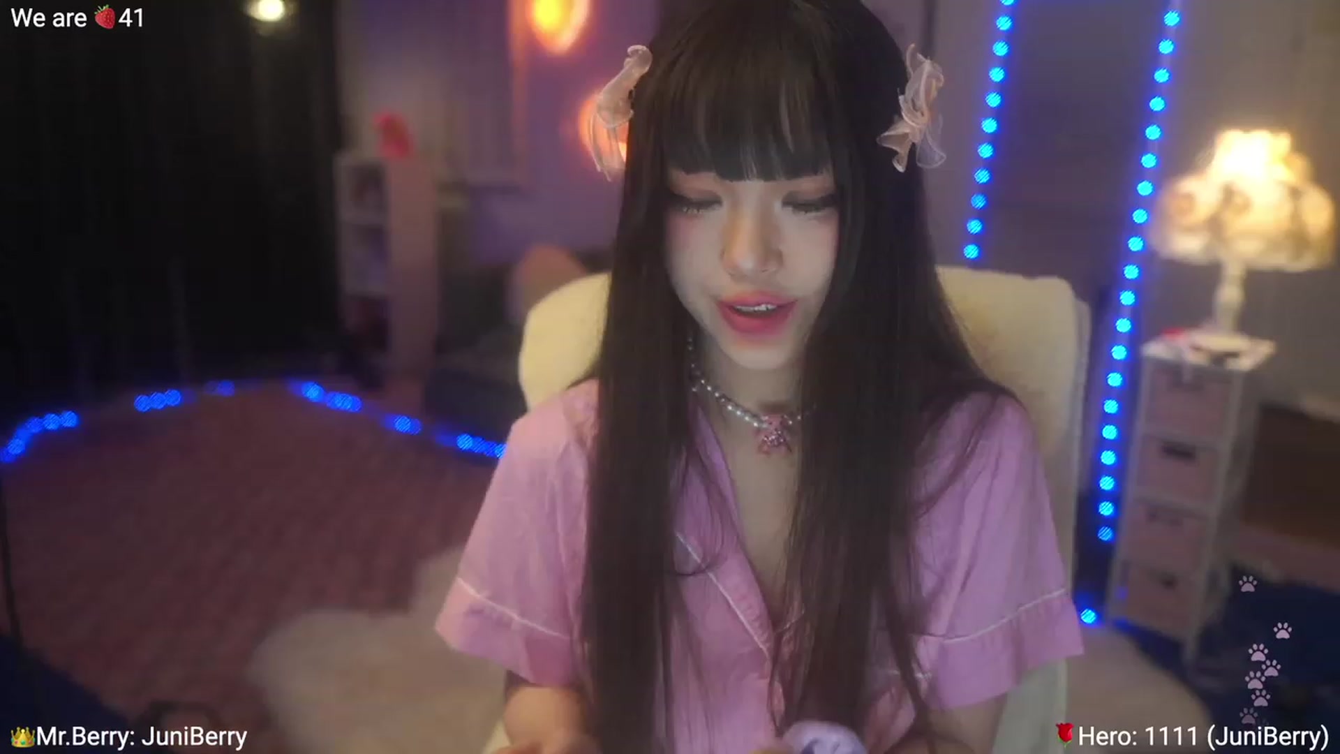 Gallery image thumbnail from AcaiBerry's myfreecams stream on, 06/24/2023, 05:06 image 3 of 20