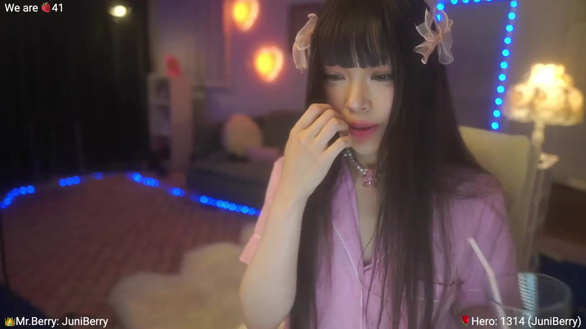 Gallery image thumbnail from AcaiBerry's myfreecams stream on, 06/24/2023, 05:06 image 11 of 20