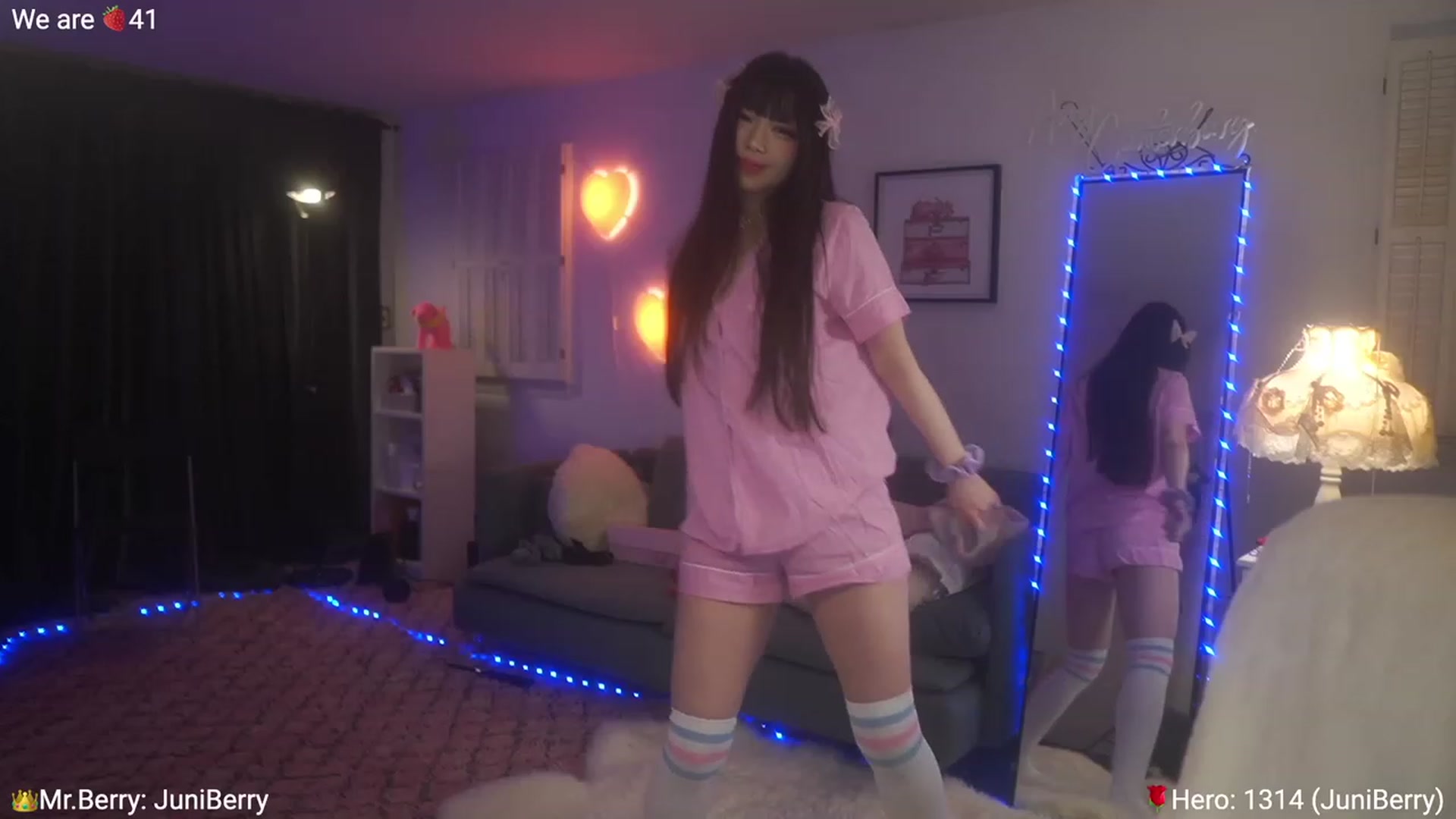 Gallery image thumbnail from AcaiBerry's myfreecams stream on, 06/24/2023, 05:06 image 14 of 20
