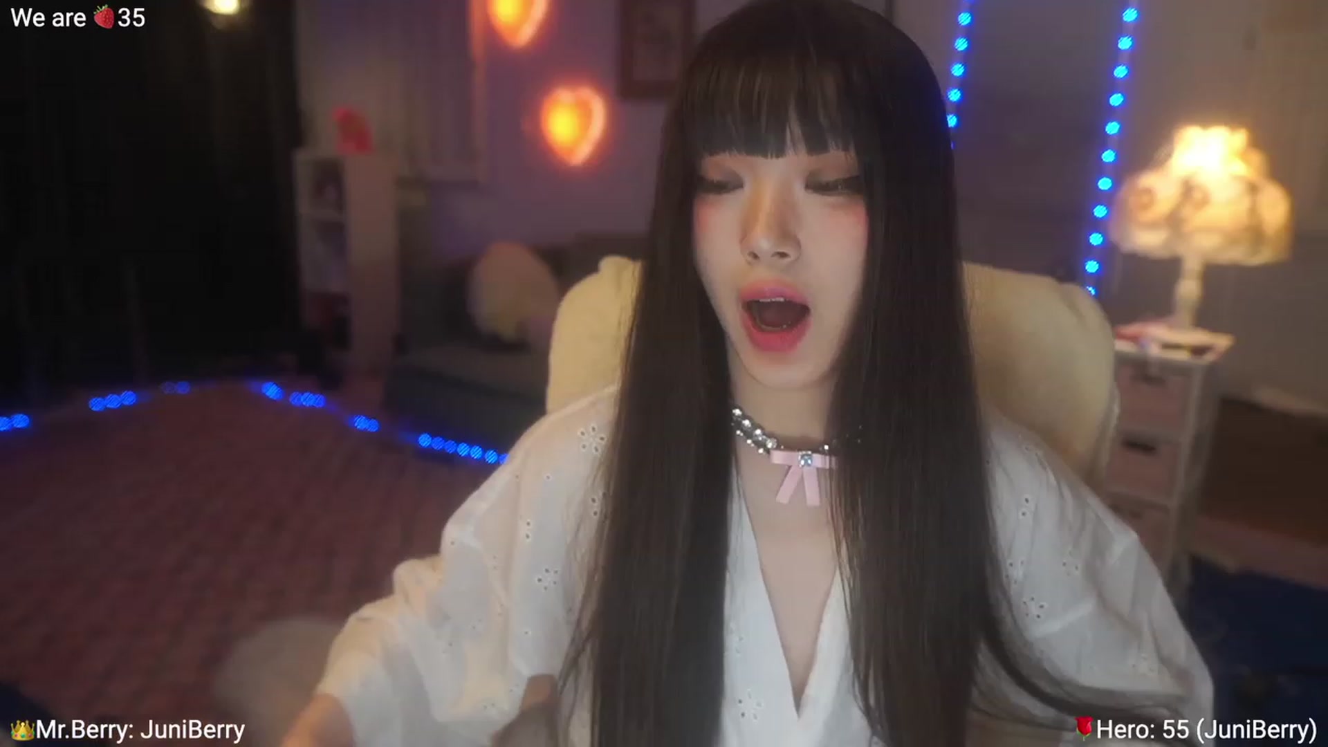 Gallery image thumbnail from AcaiBerry's myfreecams stream on, 06/25/2023, 04:50 image 4 of 20