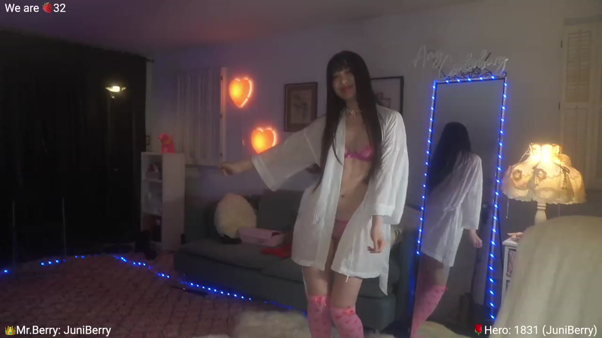 Gallery image thumbnail from AcaiBerry's myfreecams stream on, 06/25/2023, 06:42 image 16 of 20