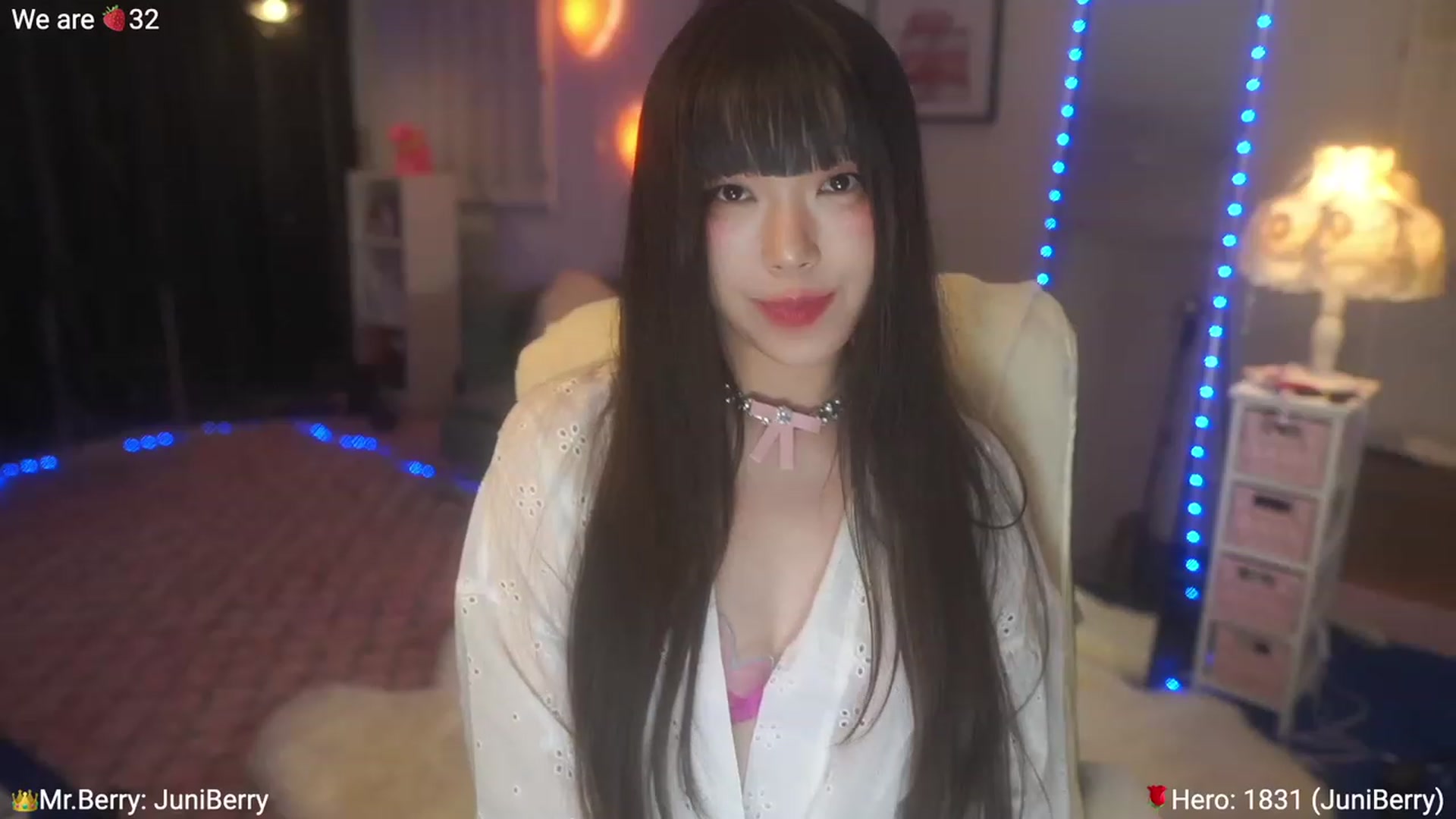 Gallery image thumbnail from AcaiBerry's myfreecams stream on, 06/25/2023, 06:42 image 13 of 20