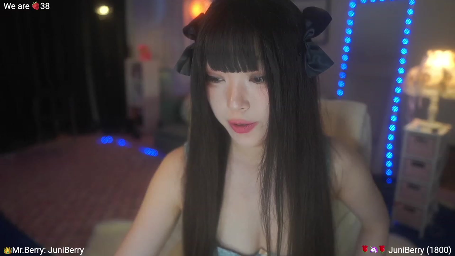 Gallery image thumbnail from AcaiBerry's myfreecams stream on, 06/29/2023, 07:36 image 7 of 20