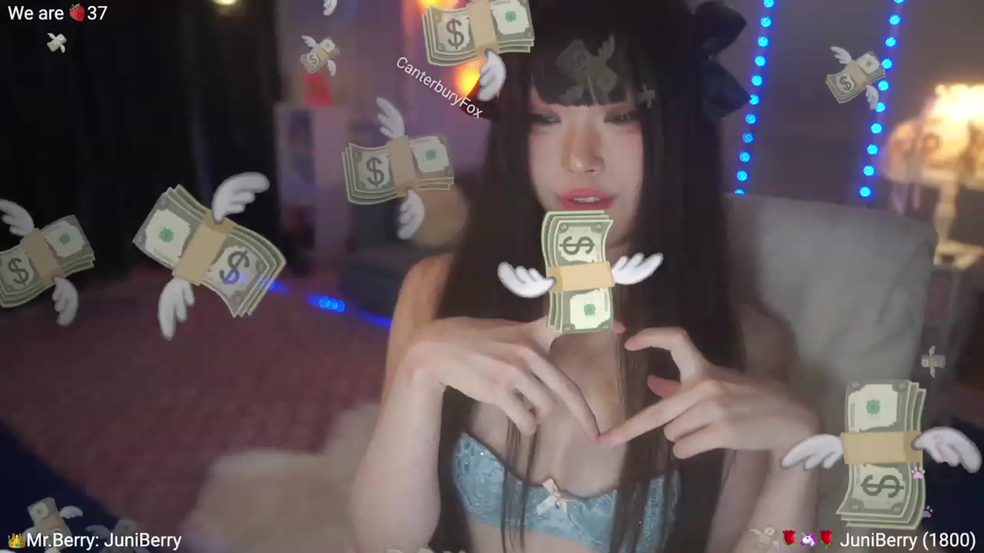 Gallery image thumbnail from AcaiBerry's myfreecams stream on, 06/29/2023, 07:36 image 10 of 20
