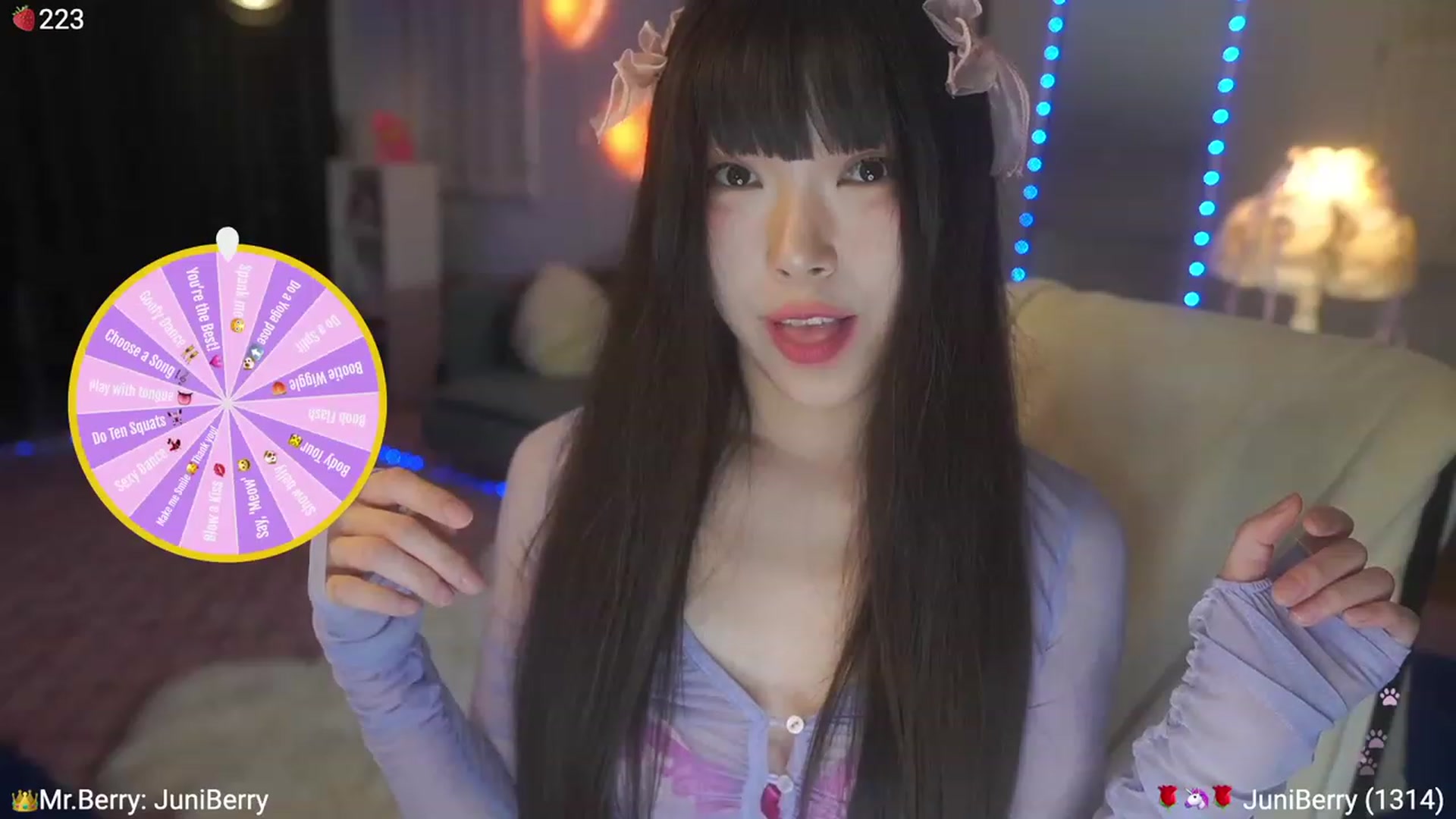 Gallery image thumbnail from AcaiBerry's myfreecams stream on, 07/06/2023, 07:14 image 10 of 20