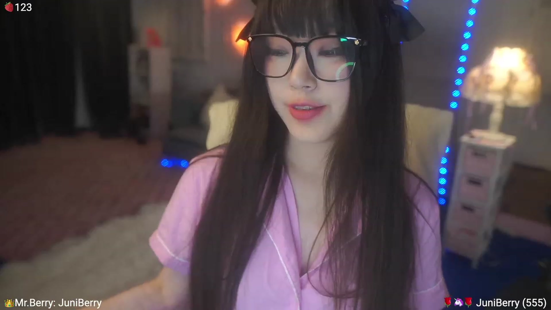 Gallery image thumbnail from AcaiBerry's myfreecams stream on, 07/13/2023, 06:51 image 7 of 20