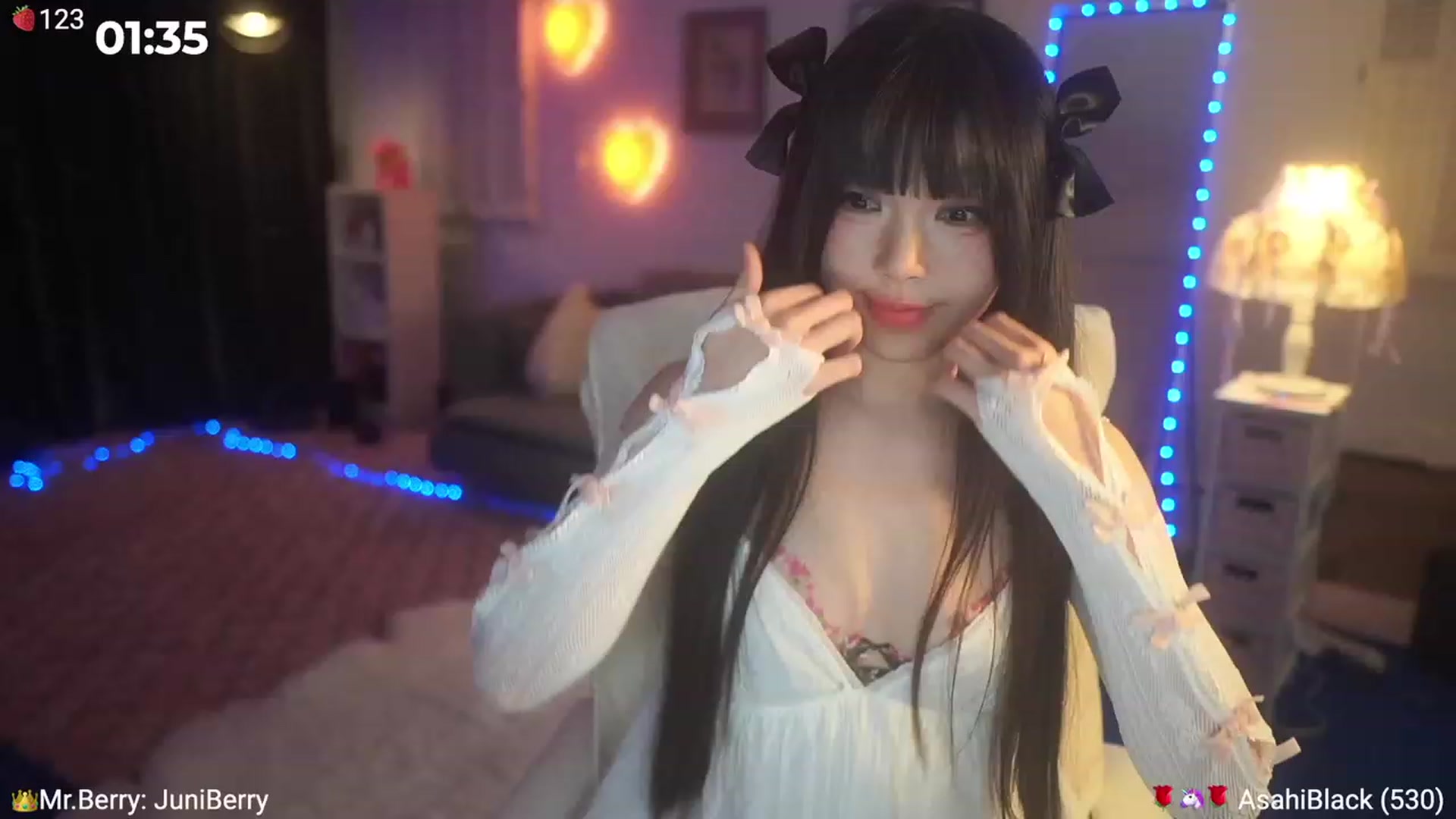 Gallery image thumbnail from AcaiBerry's myfreecams stream on, 07/20/2023, 04:24 image 8 of 20