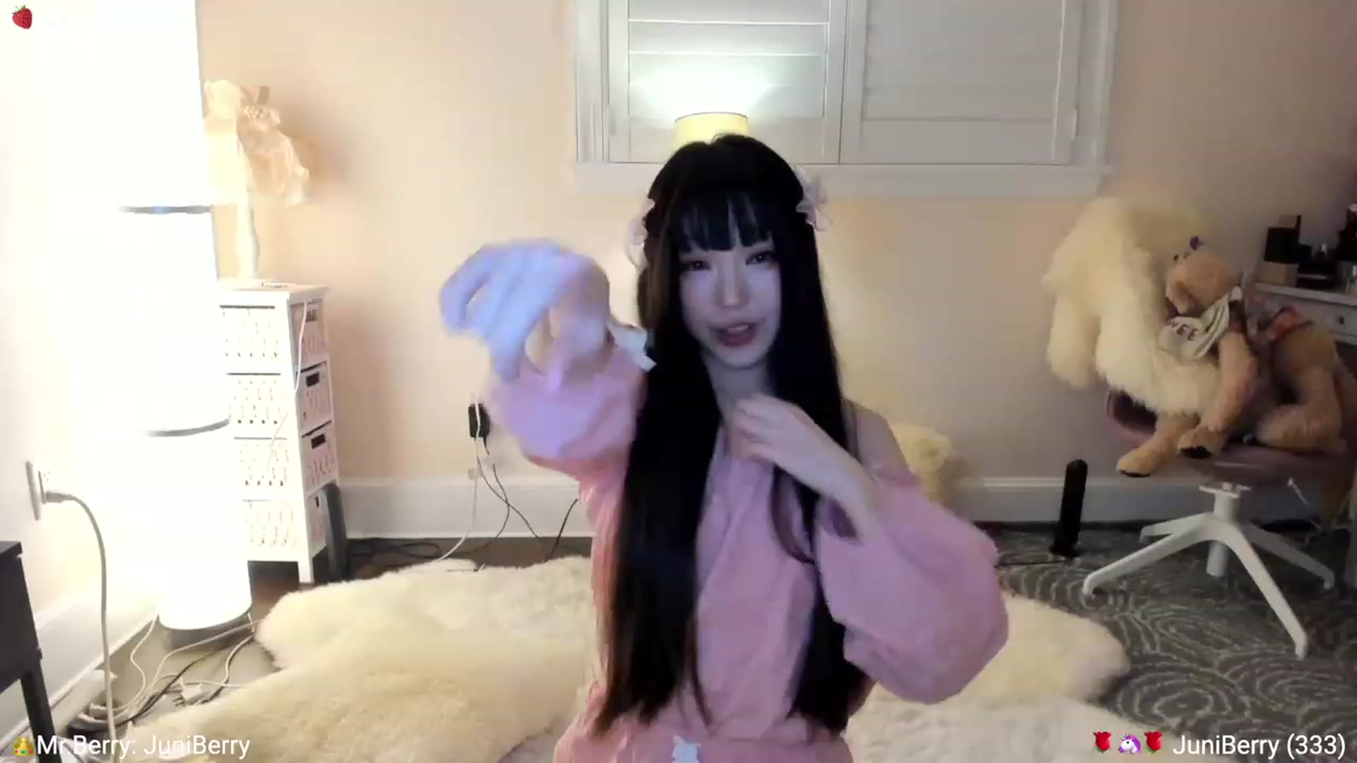 Gallery image thumbnail from AcaiBerry's myfreecams stream on, 07/27/2023, 07:01 image 2 of 20