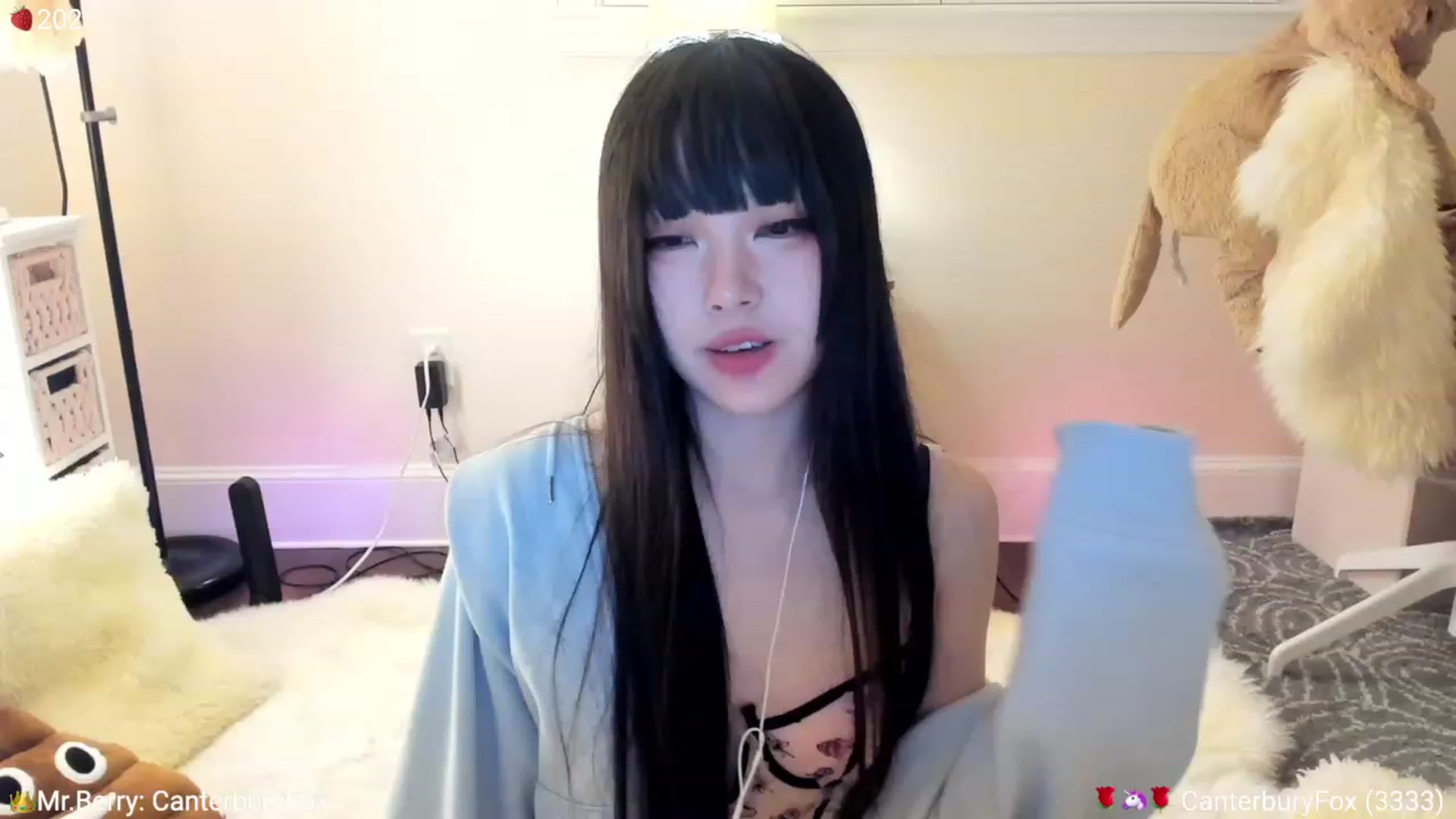 Gallery image thumbnail from AcaiBerry's myfreecams stream on, 08/10/2023, 06:03 image 1 of 20