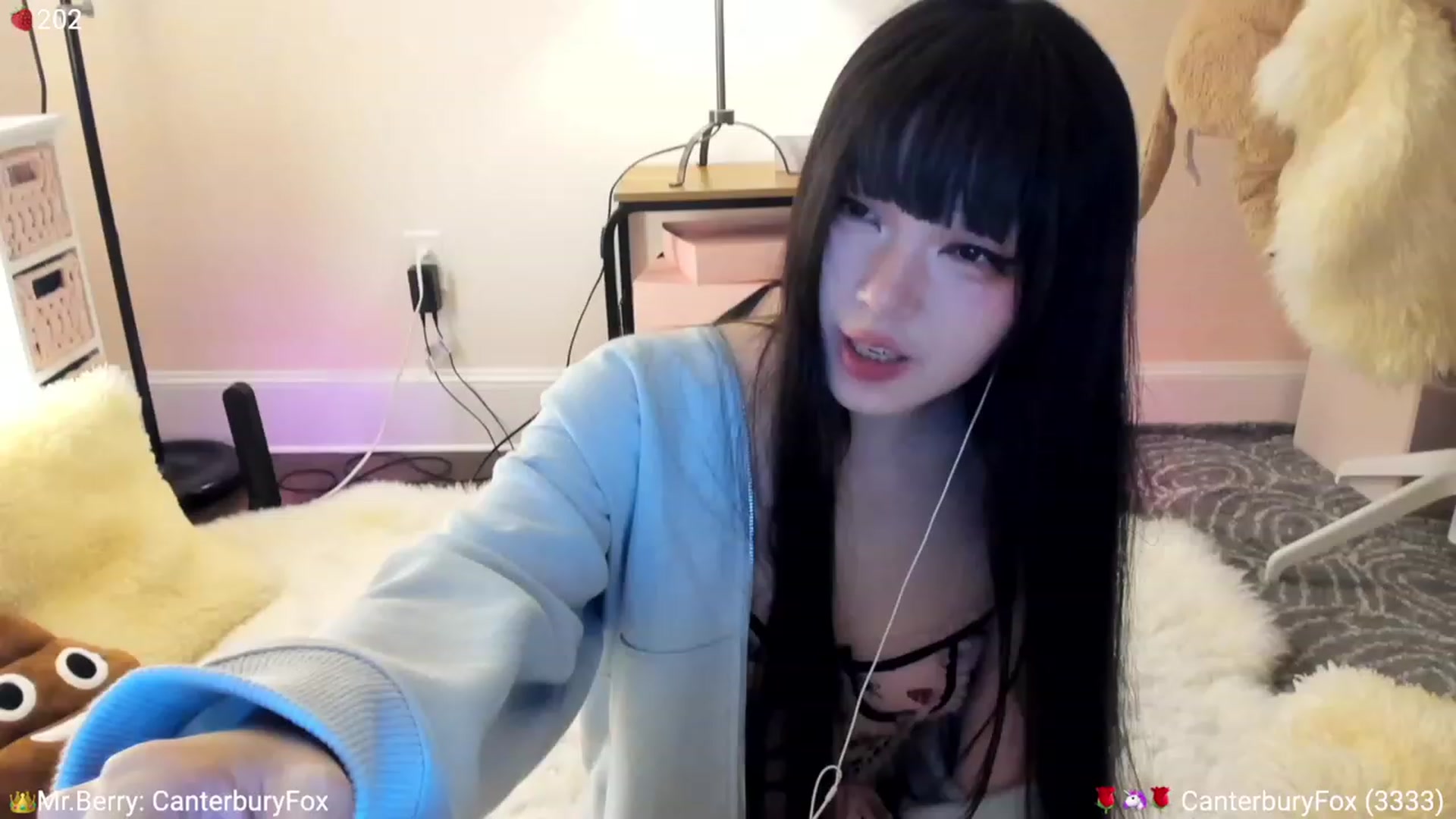 Gallery image thumbnail from AcaiBerry's myfreecams stream on, 08/10/2023, 06:03 image 13 of 20
