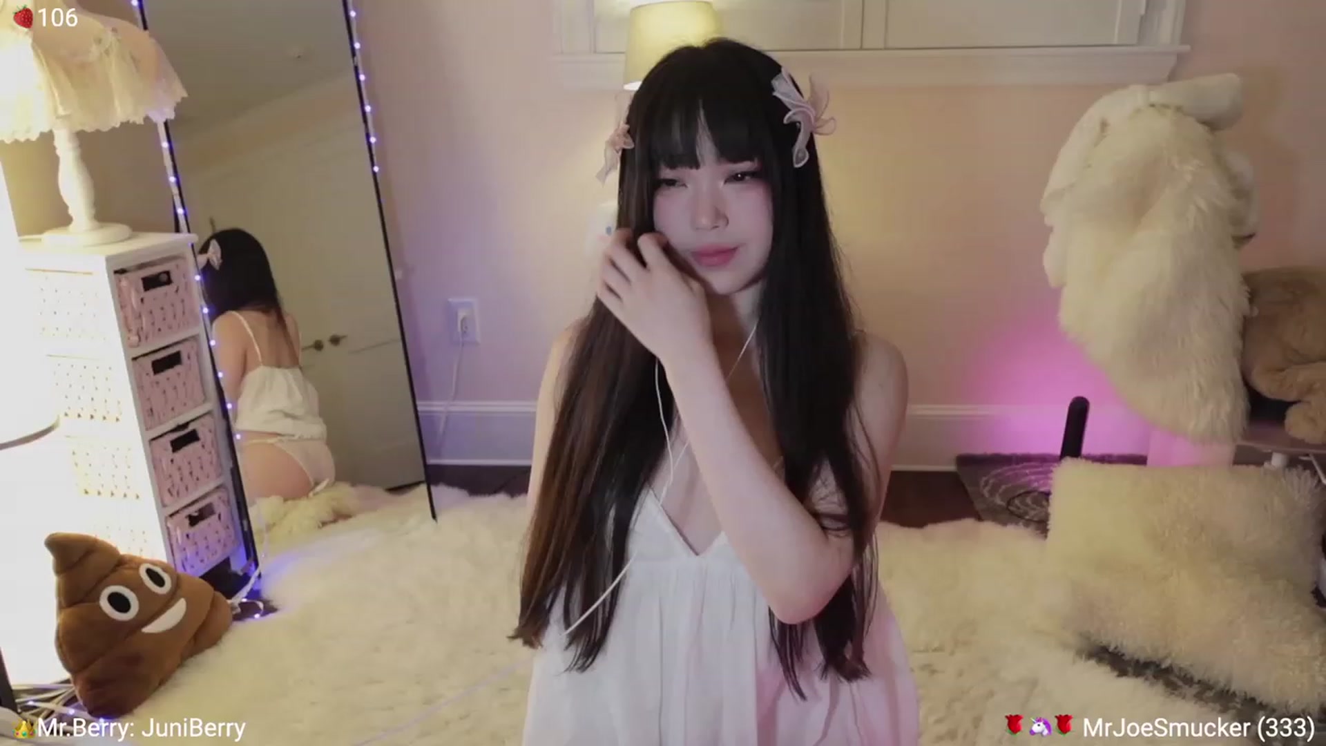 Gallery image thumbnail from AcaiBerry's myfreecams stream on, 08/17/2023, 04:19 image 9 of 20