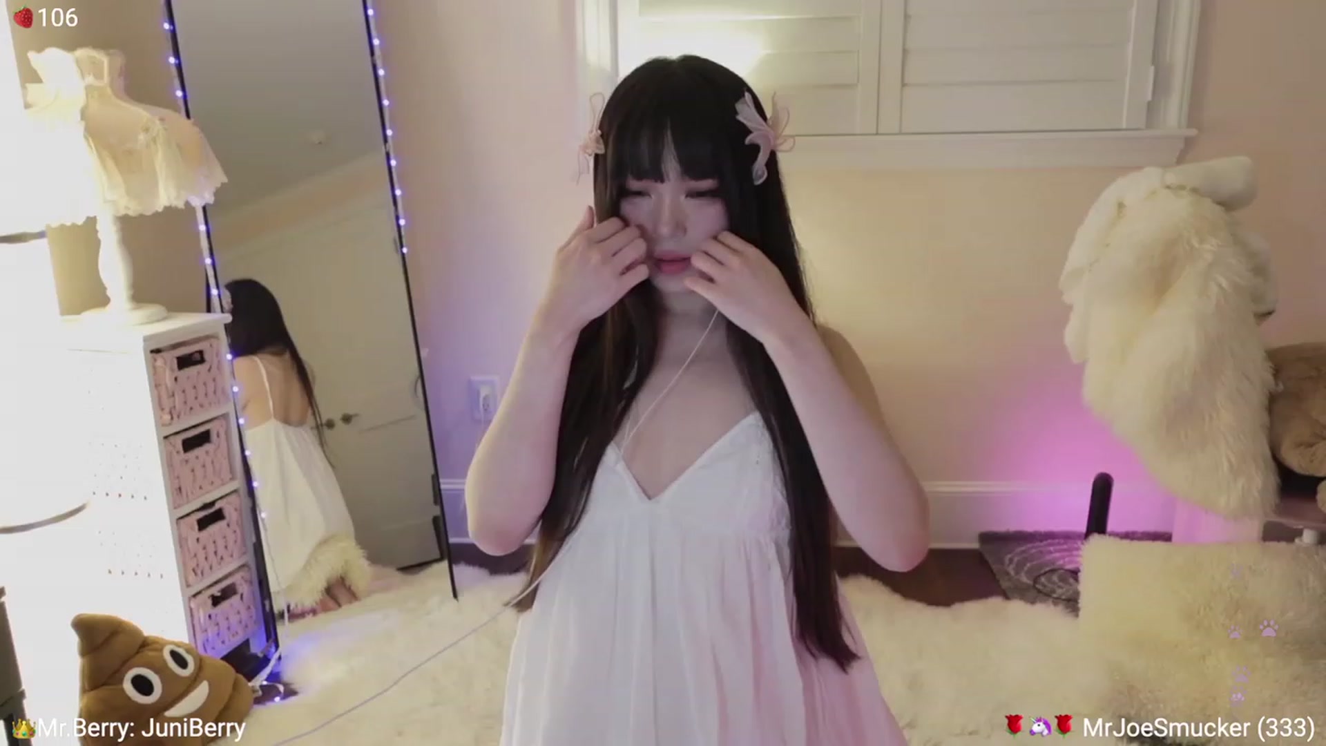 Gallery image thumbnail from AcaiBerry's myfreecams stream on, 08/17/2023, 04:19 image 8 of 20
