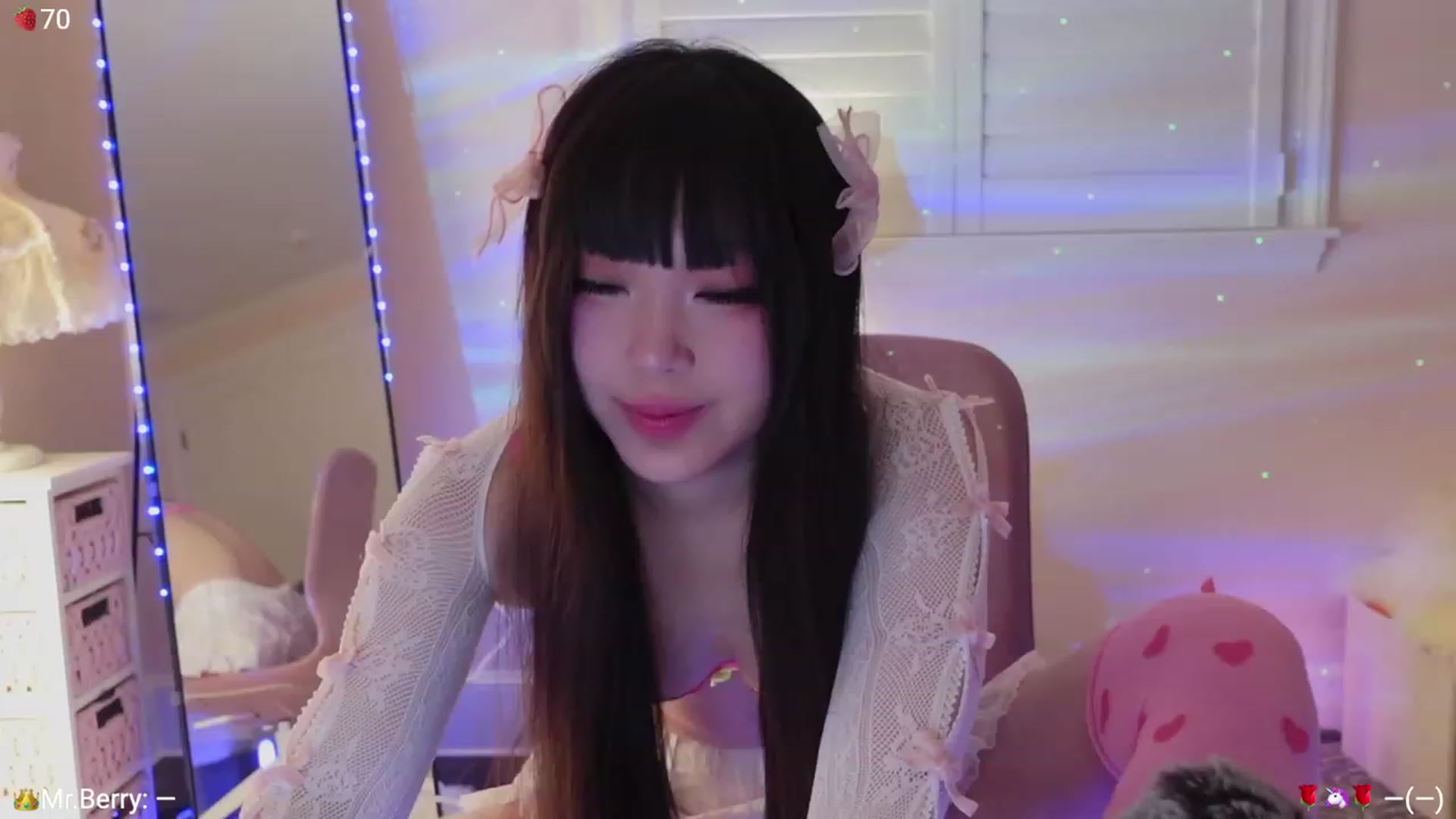 Gallery image thumbnail from AcaiBerry's myfreecams stream on, 08/19/2023, 04:23 image 1 of 20