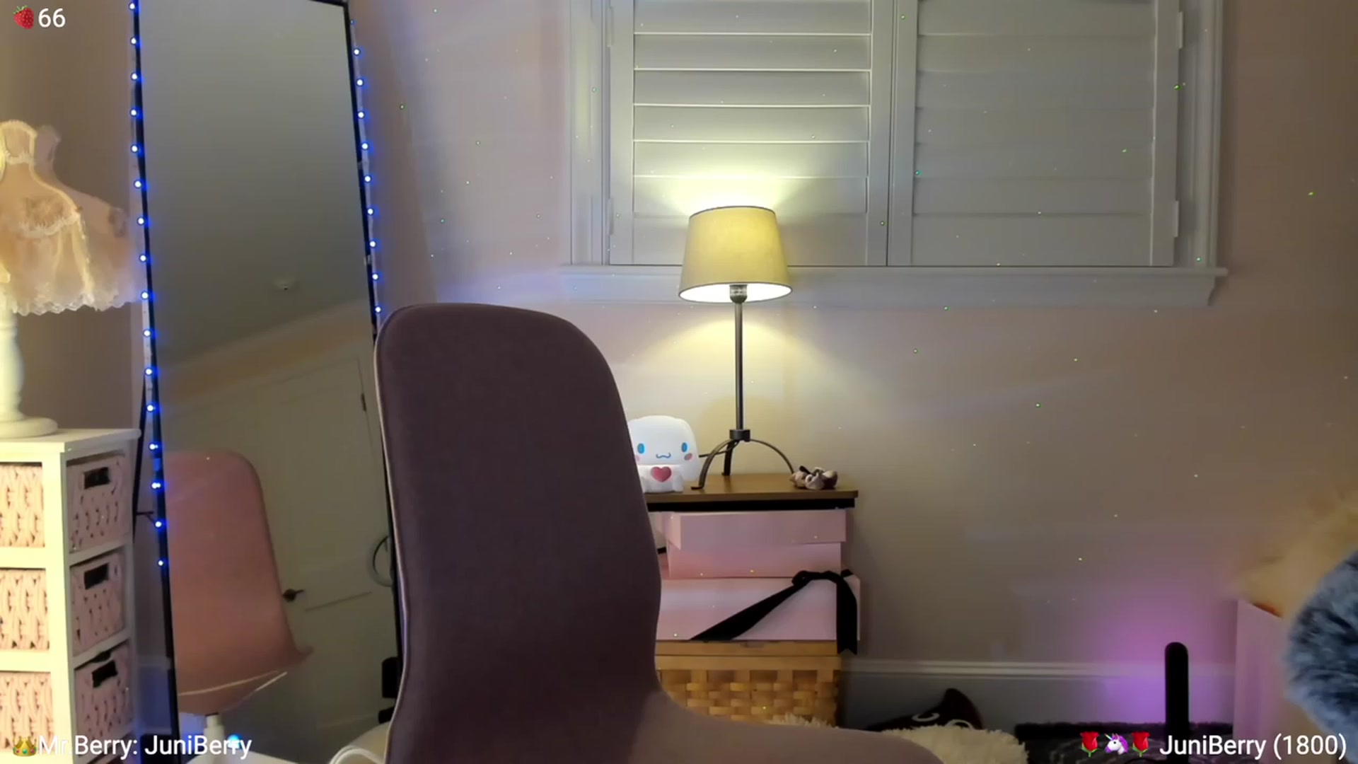 Gallery image thumbnail from AcaiBerry's myfreecams stream on, 08/19/2023, 04:23 image 16 of 20