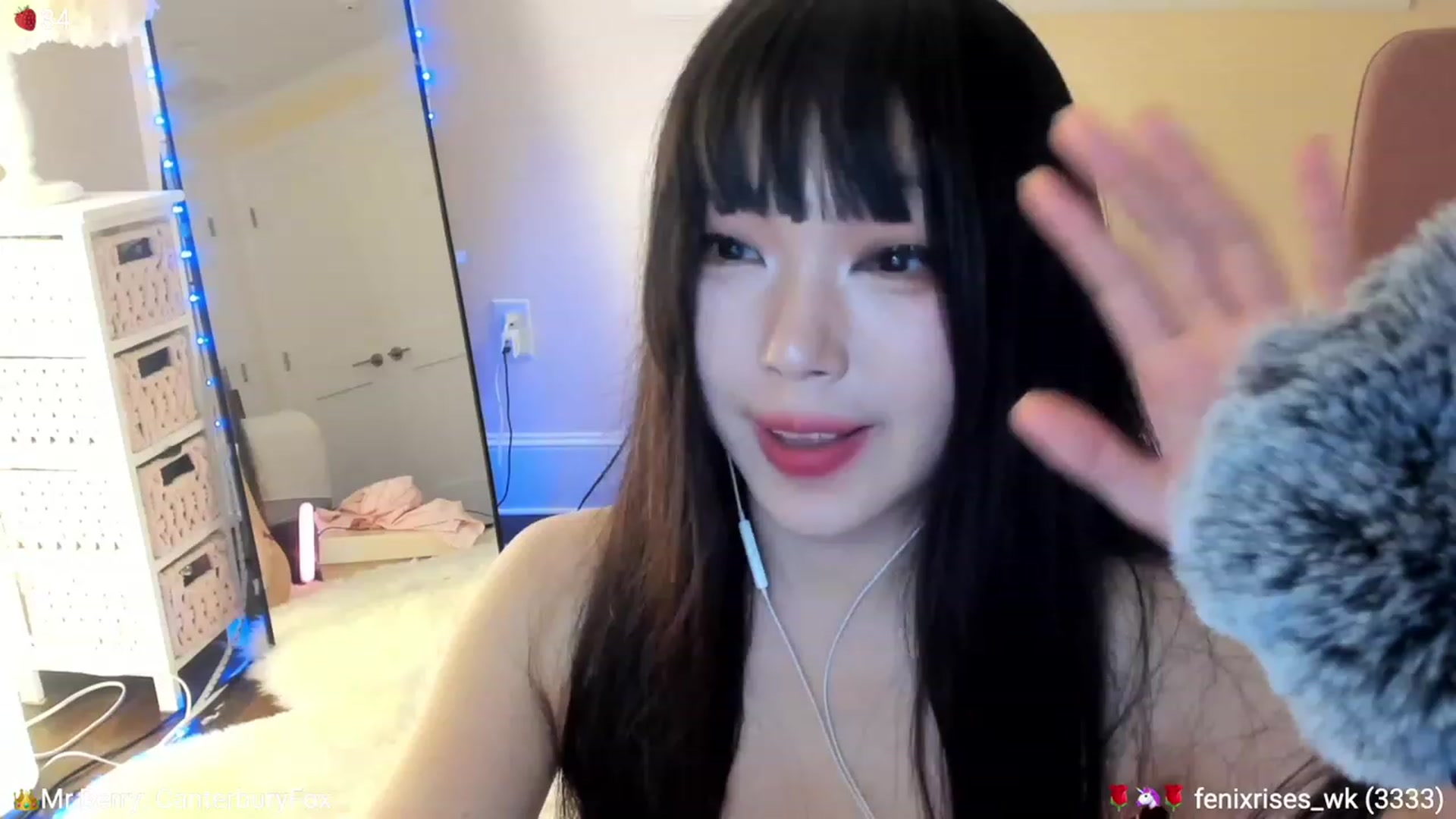 Gallery image thumbnail from AcaiBerry's myfreecams stream on, 08/20/2023, 08:01 image 7 of 20