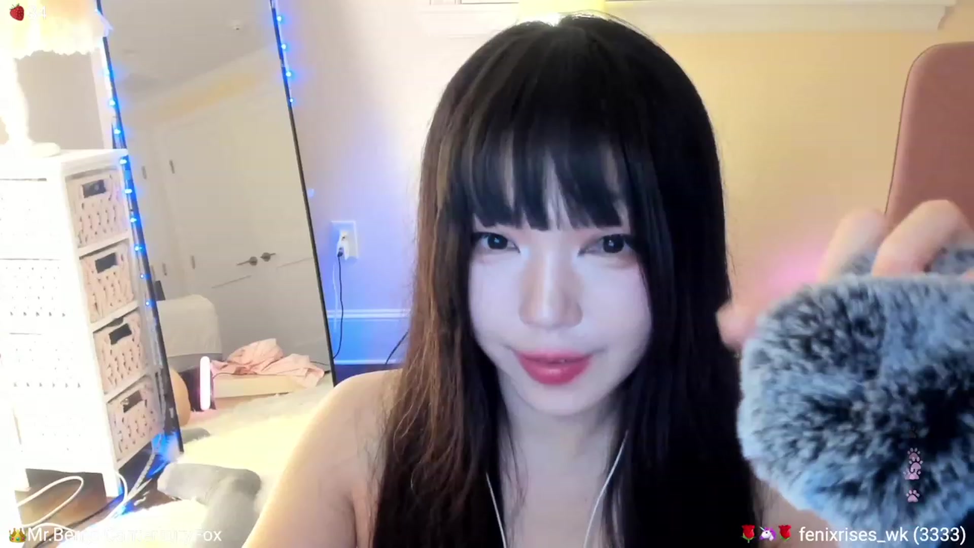 Gallery image thumbnail from AcaiBerry's myfreecams stream on, 08/20/2023, 08:01 image 6 of 20