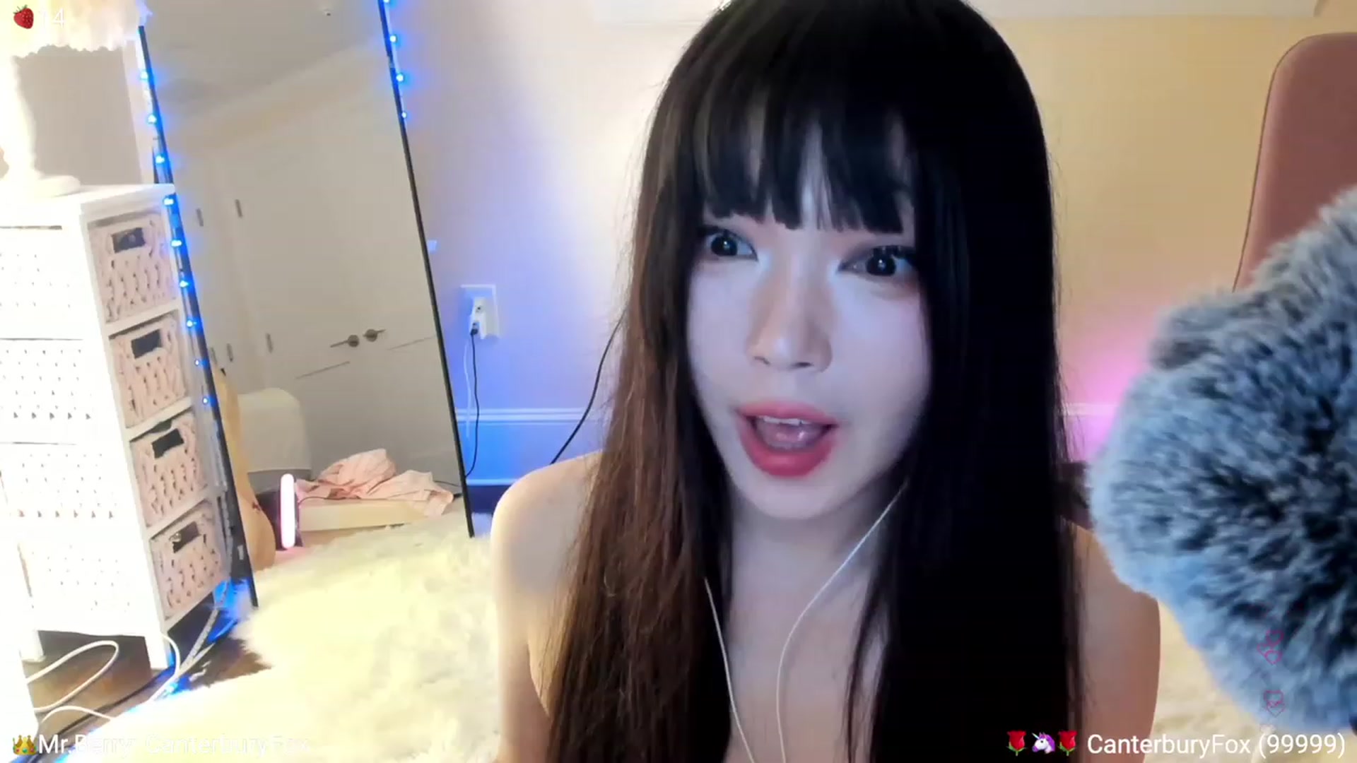 Gallery image thumbnail from AcaiBerry's myfreecams stream on, 08/20/2023, 08:01 image 8 of 20
