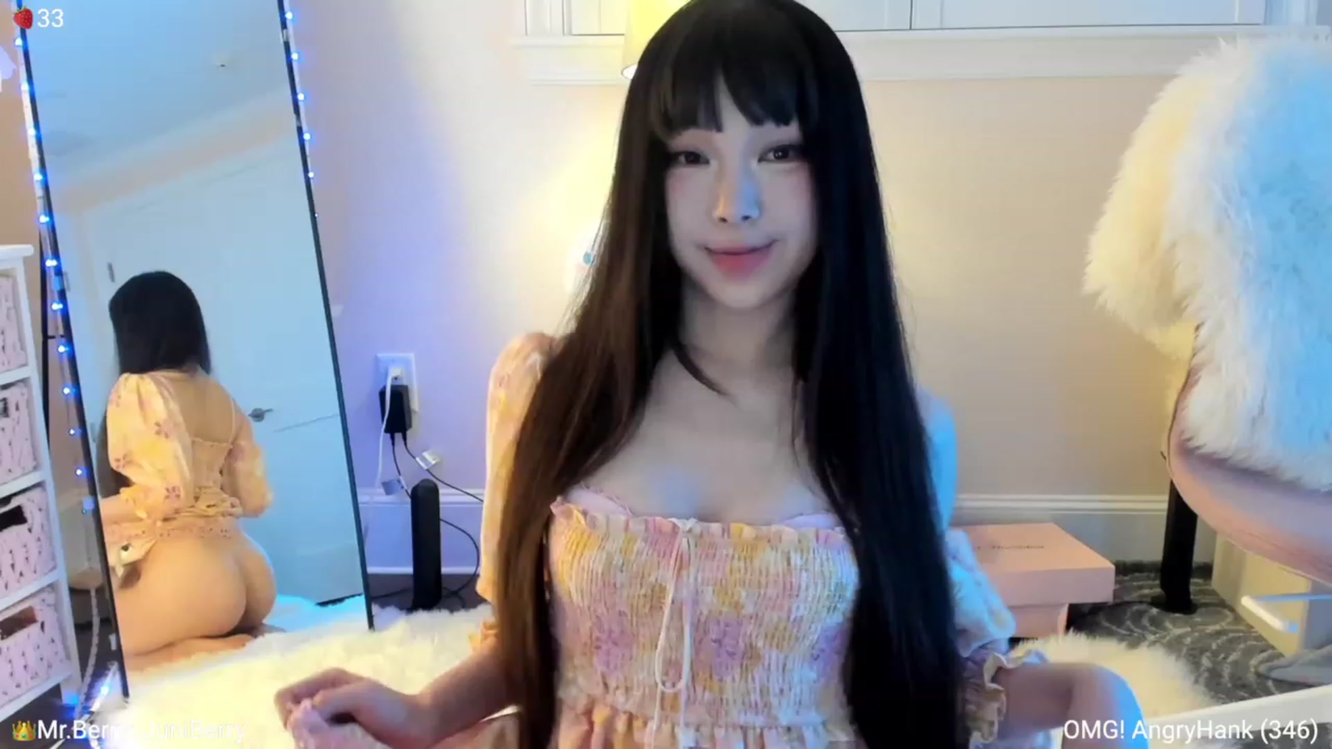 Gallery image thumbnail from AcaiBerry's myfreecams stream on, 09/14/2023, 03:36 image 11 of 20