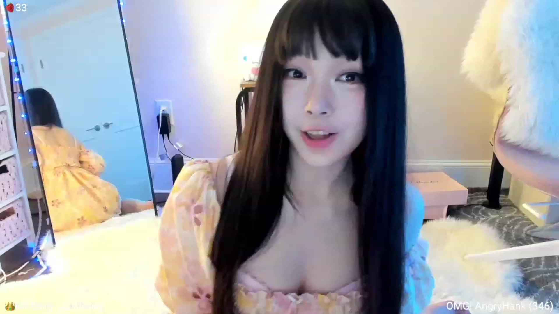 Gallery image thumbnail from AcaiBerry's myfreecams stream on, 09/14/2023, 03:36 image 13 of 20