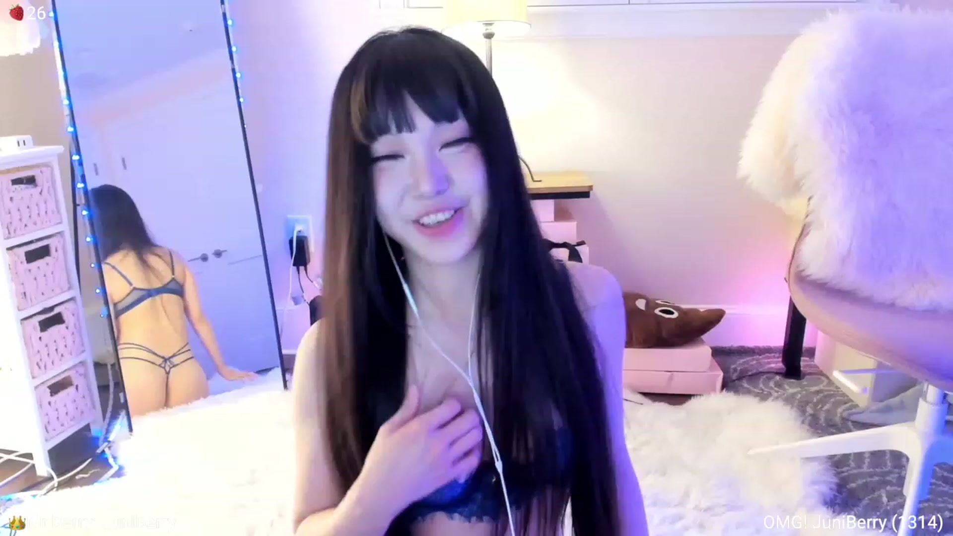Gallery image thumbnail from AcaiBerry's myfreecams stream on, 09/14/2023, 07:10 image 5 of 20
